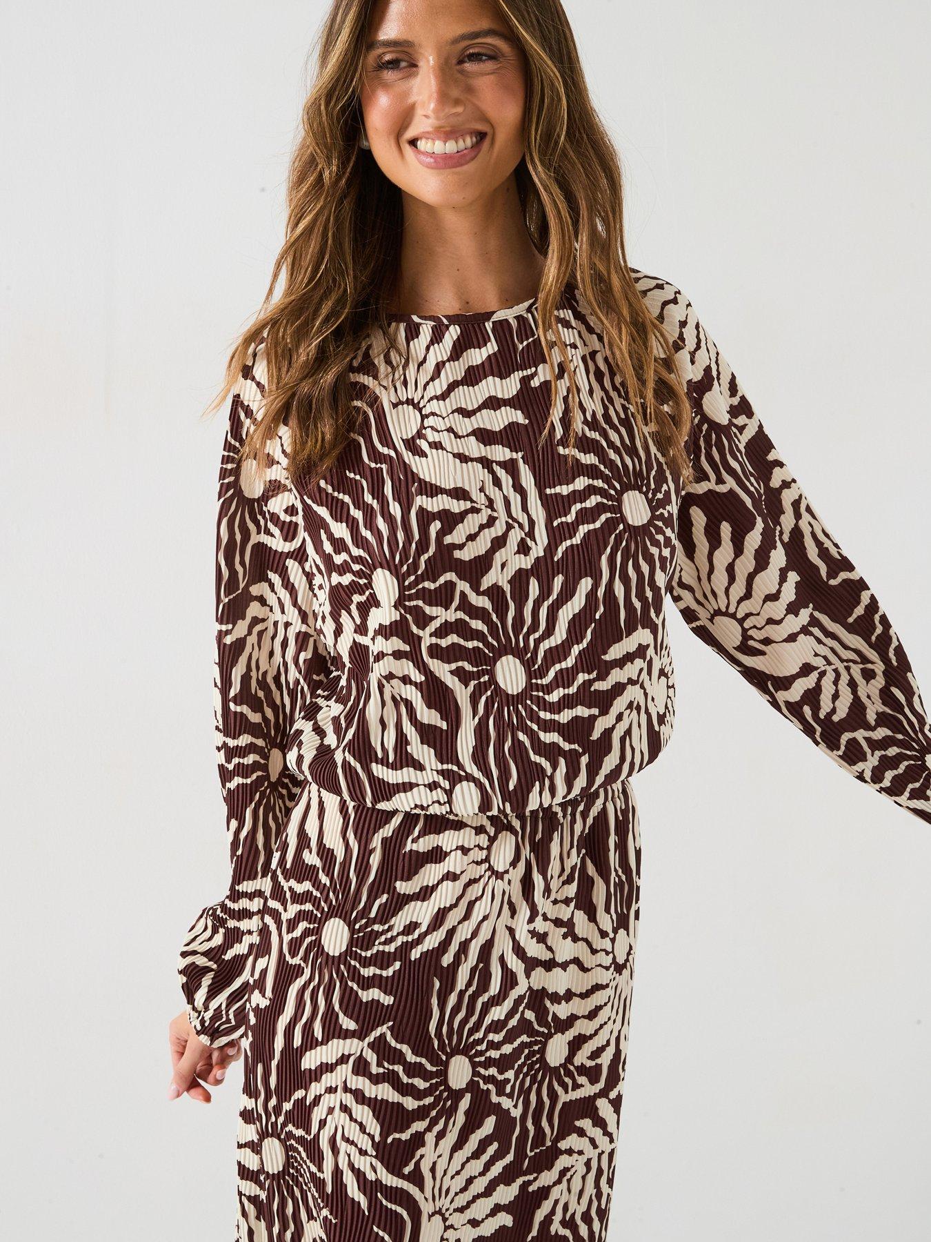 v-by-very-plisse-bubble-hem-top-co-ord-print