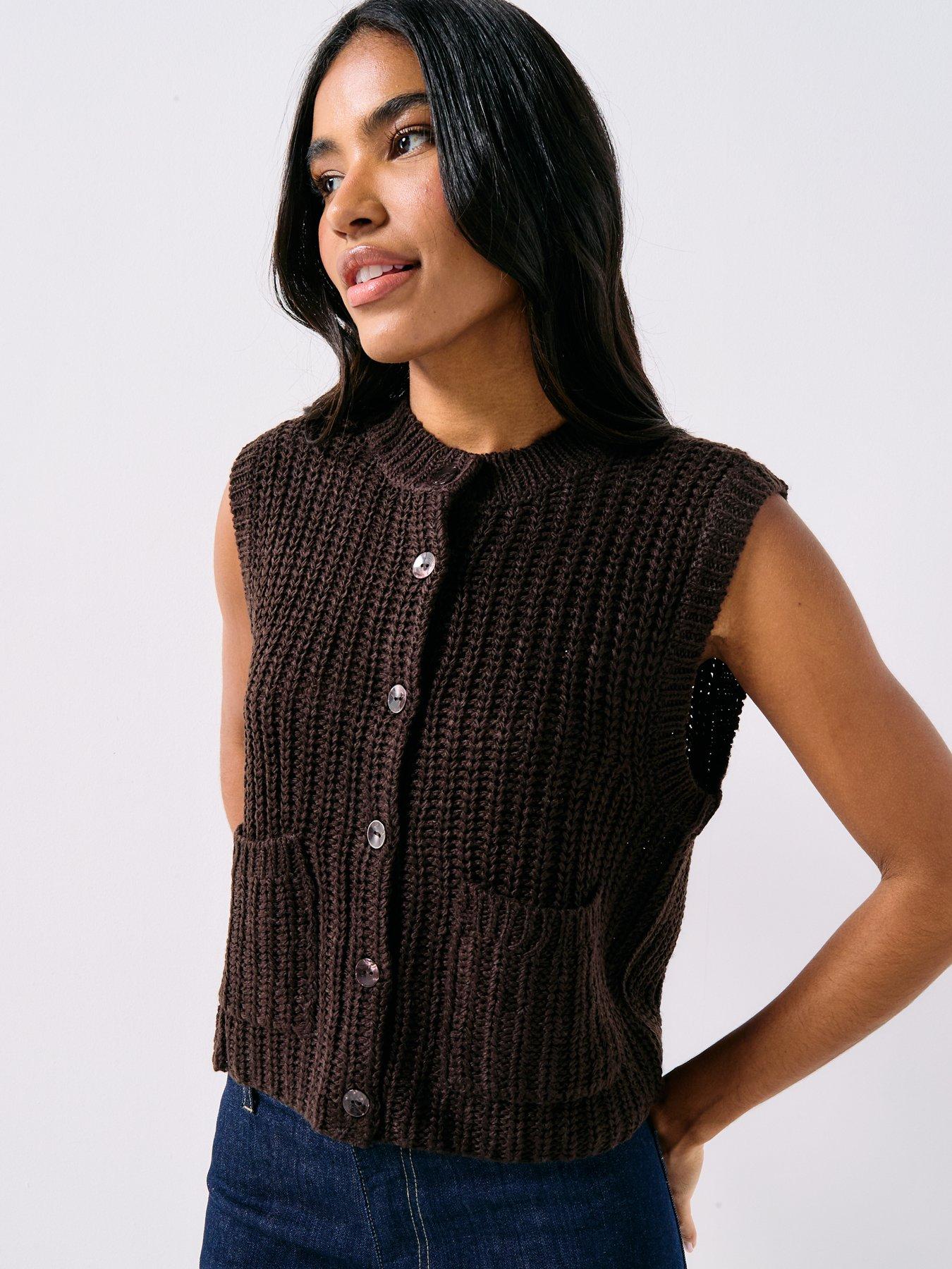 jdy-mabel-o-neck-sleeveless-button-knit-vest-browndetail