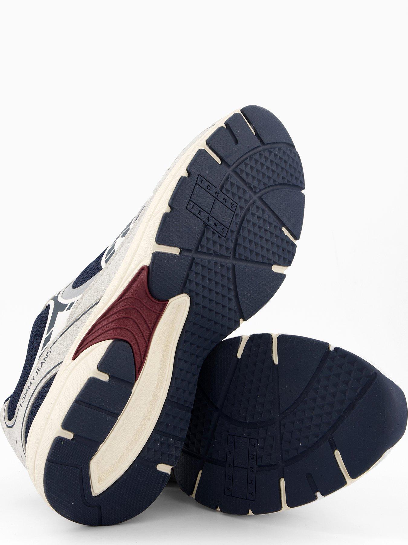 tommy-jeans-archive-25-trainers-whitenavydetail