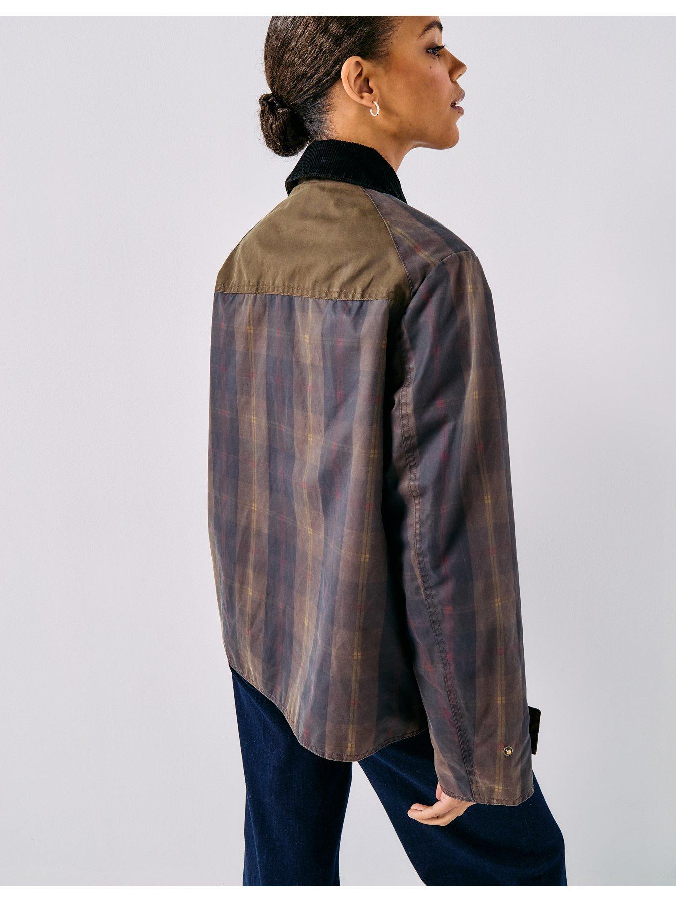 only-mountain-check-barn-jacket-greenstillFront