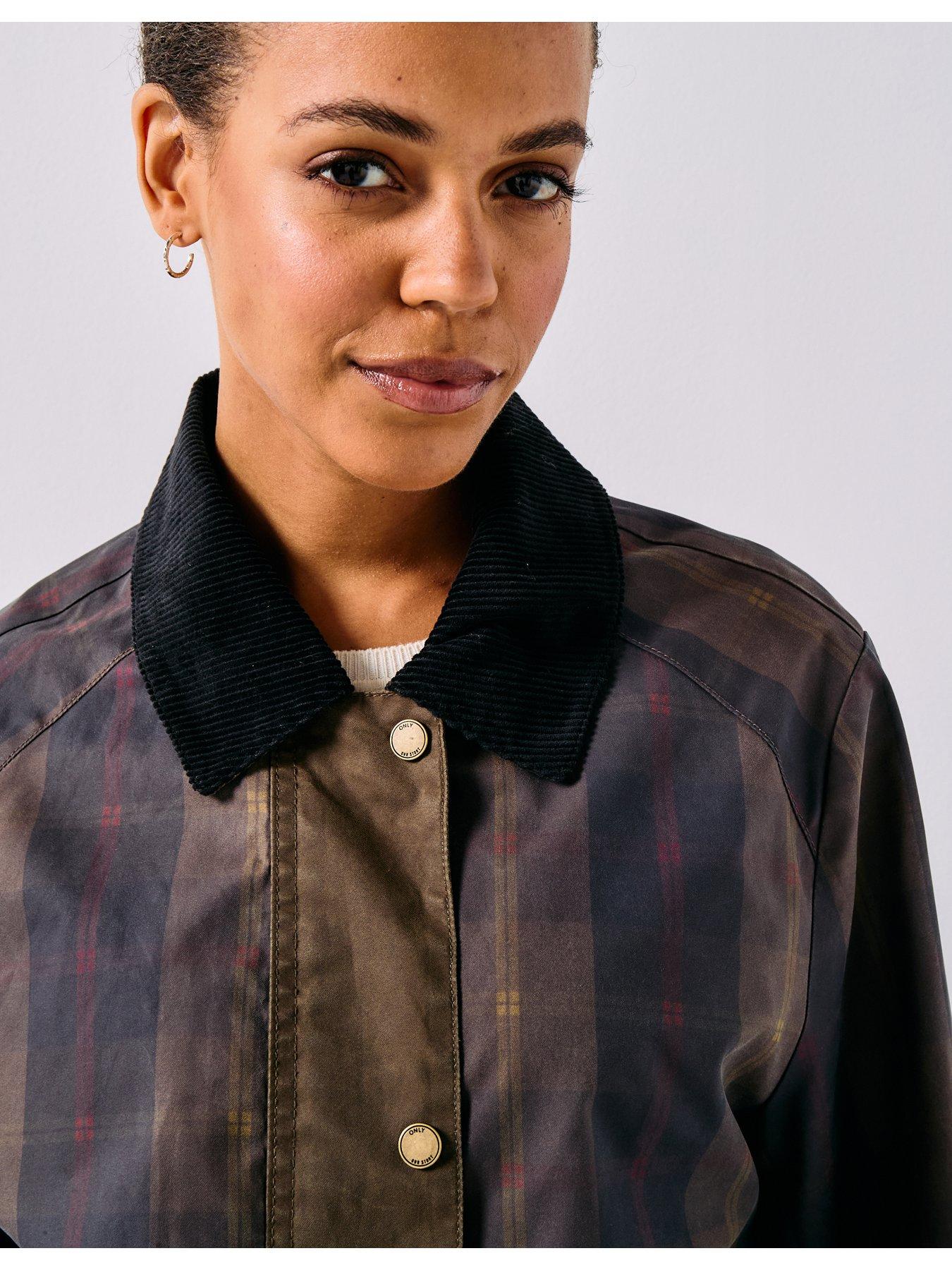 only-mountain-check-barn-jacket-greendetail