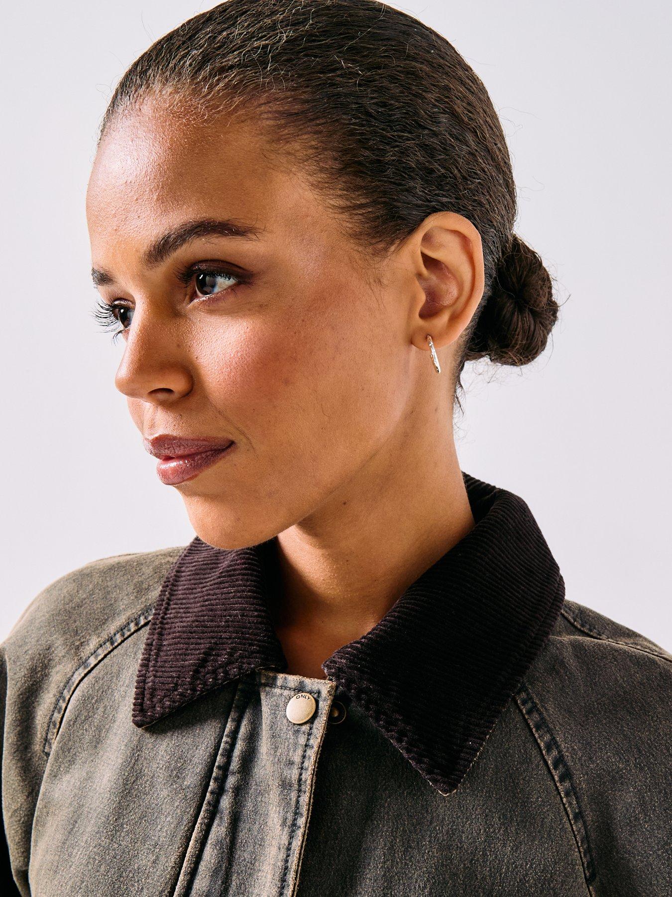 Image 4 of 6 of Only Janet Short Trucker Jacket - Brown