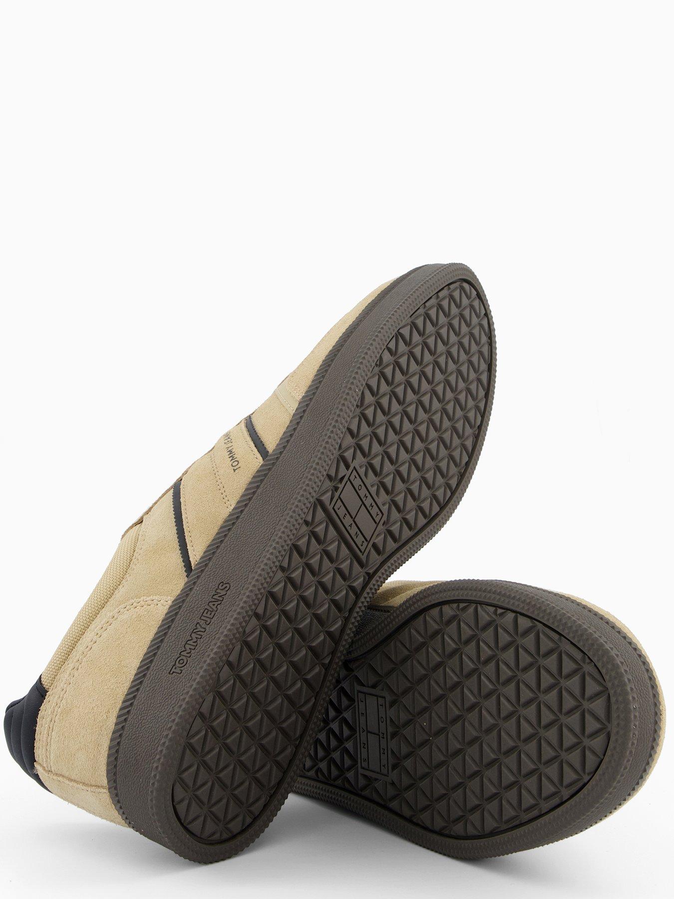 Image 4 of 7 of Tommy Jeans The Greenwich Edge Suede Trainers - Light Brown