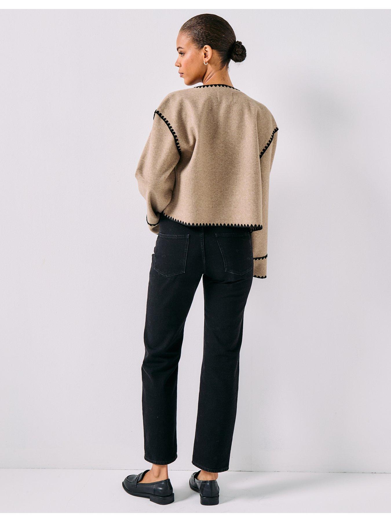 only-cuff-scallop-jacket-beigestillFront