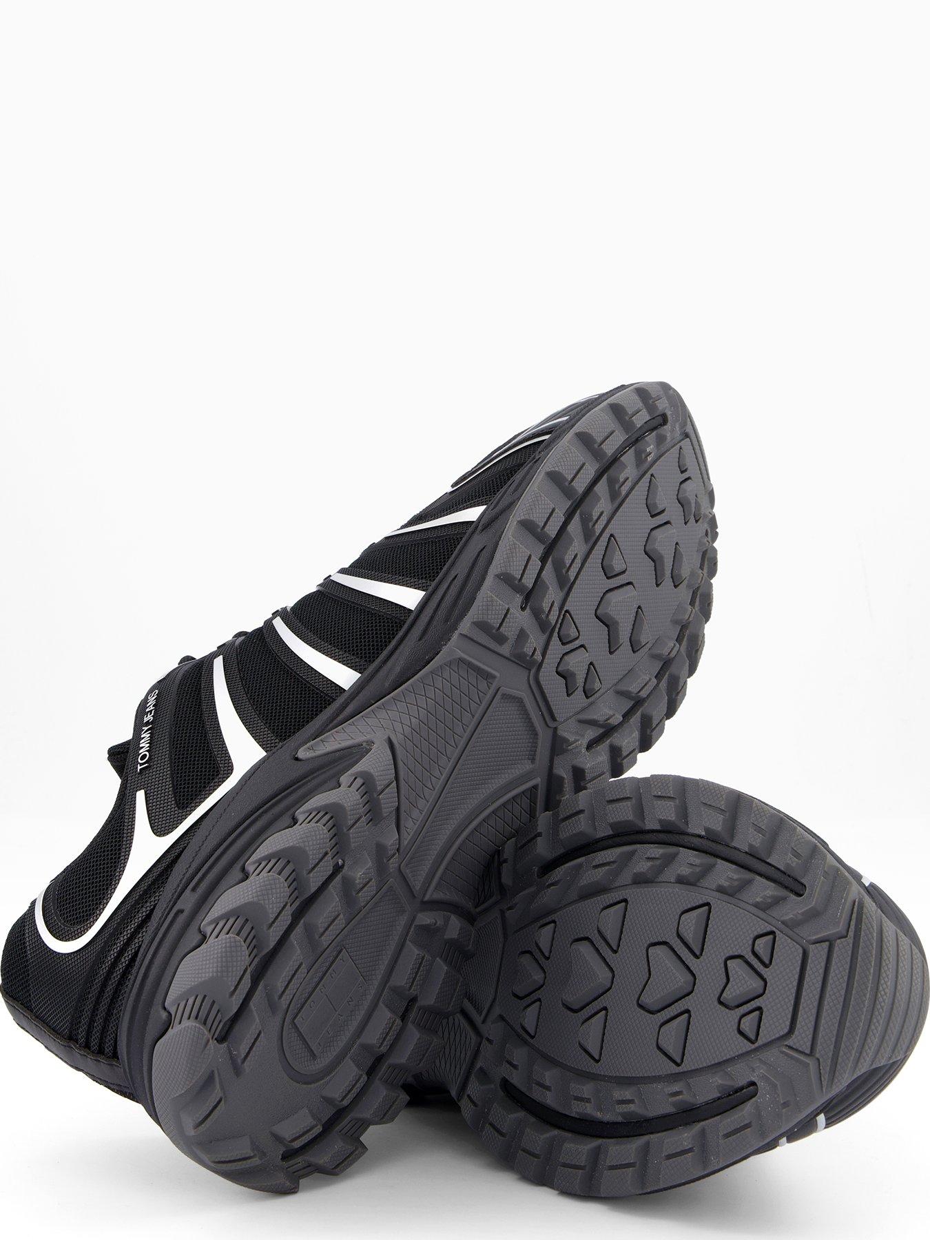 Image 4 of 7 of Tommy Jeans Tjm Outdoor Runner Tech Trainers - Black