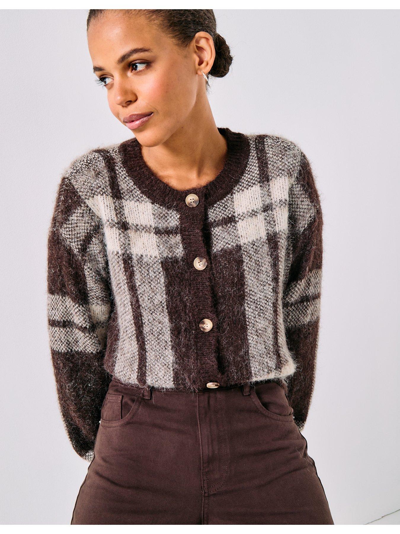 only-beverly-life-long-sleeve-button-knitted-cardigan-brownoutfit
