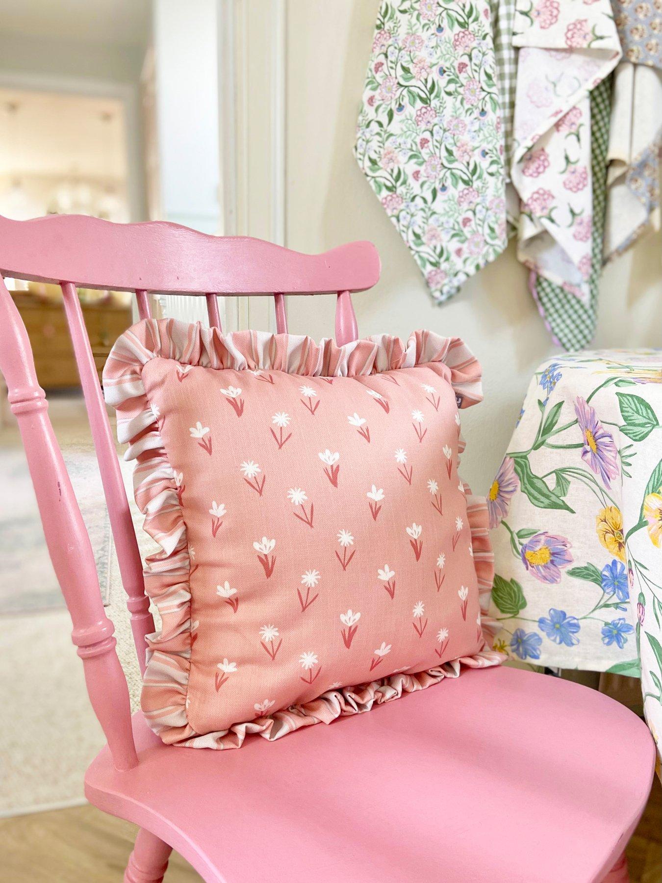 rucomfy-frilled-cushion-dusky-pink-ditsy-stripe