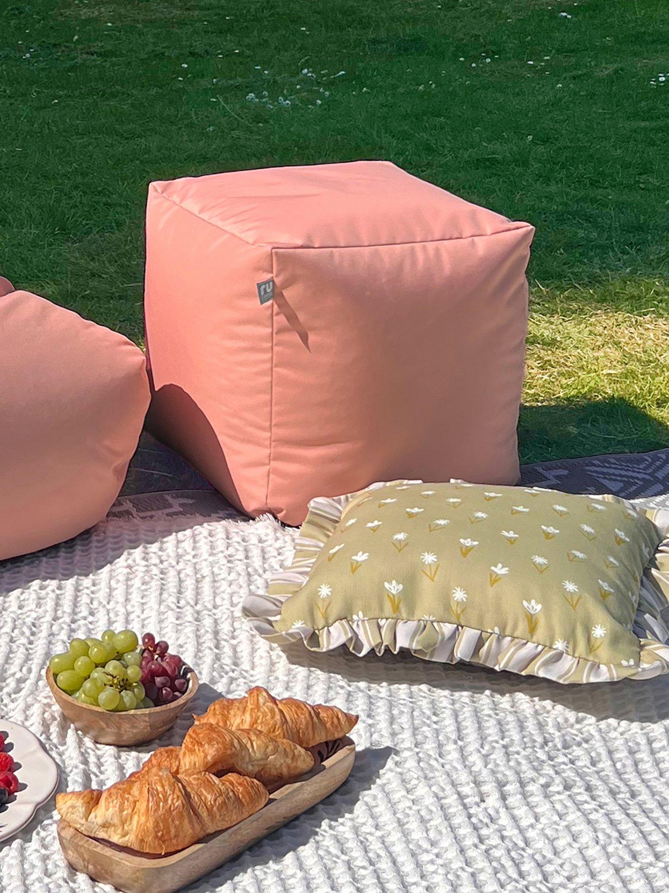 rucomfy Cube Indoor/Outdoor Beanbag