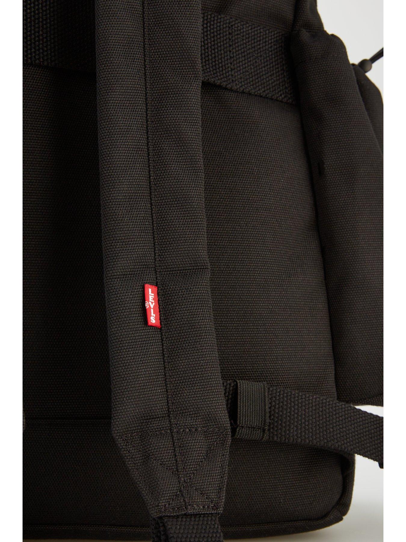 levis-mission-bay-pocket-backpack-blackoutfit