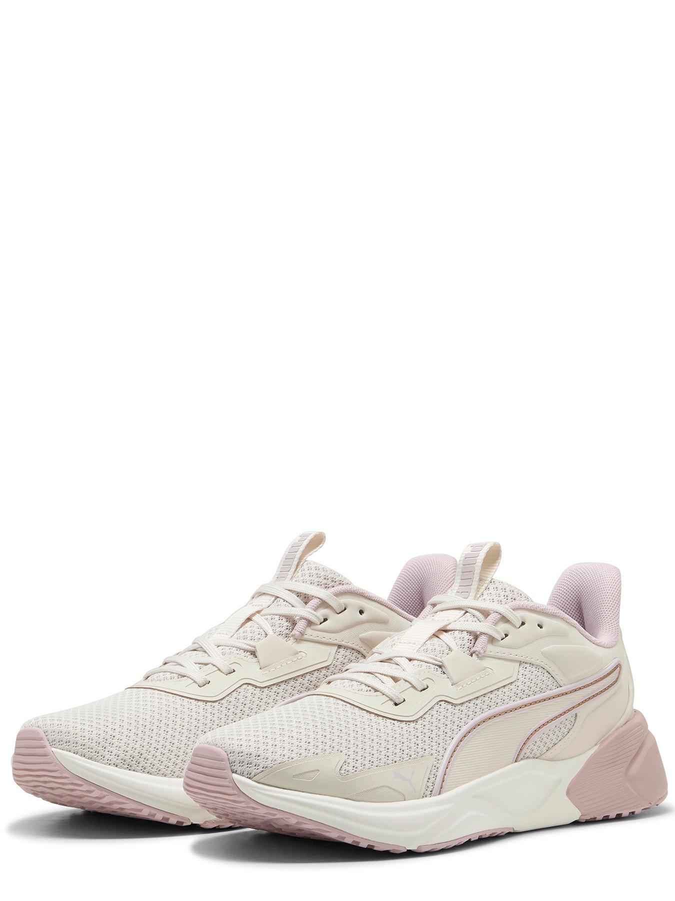 puma-womens-running-disperse-xt-4-beigeoutfit