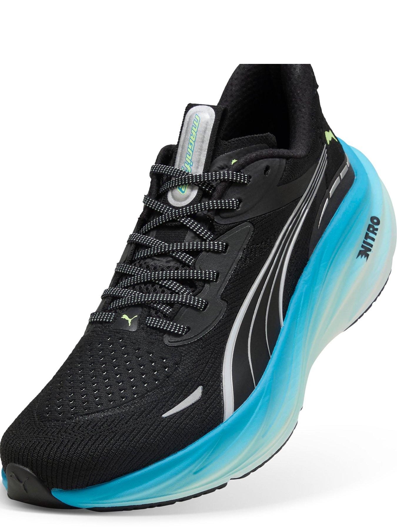 puma-mens-running-magnify-nitro-3-blackoutfit
