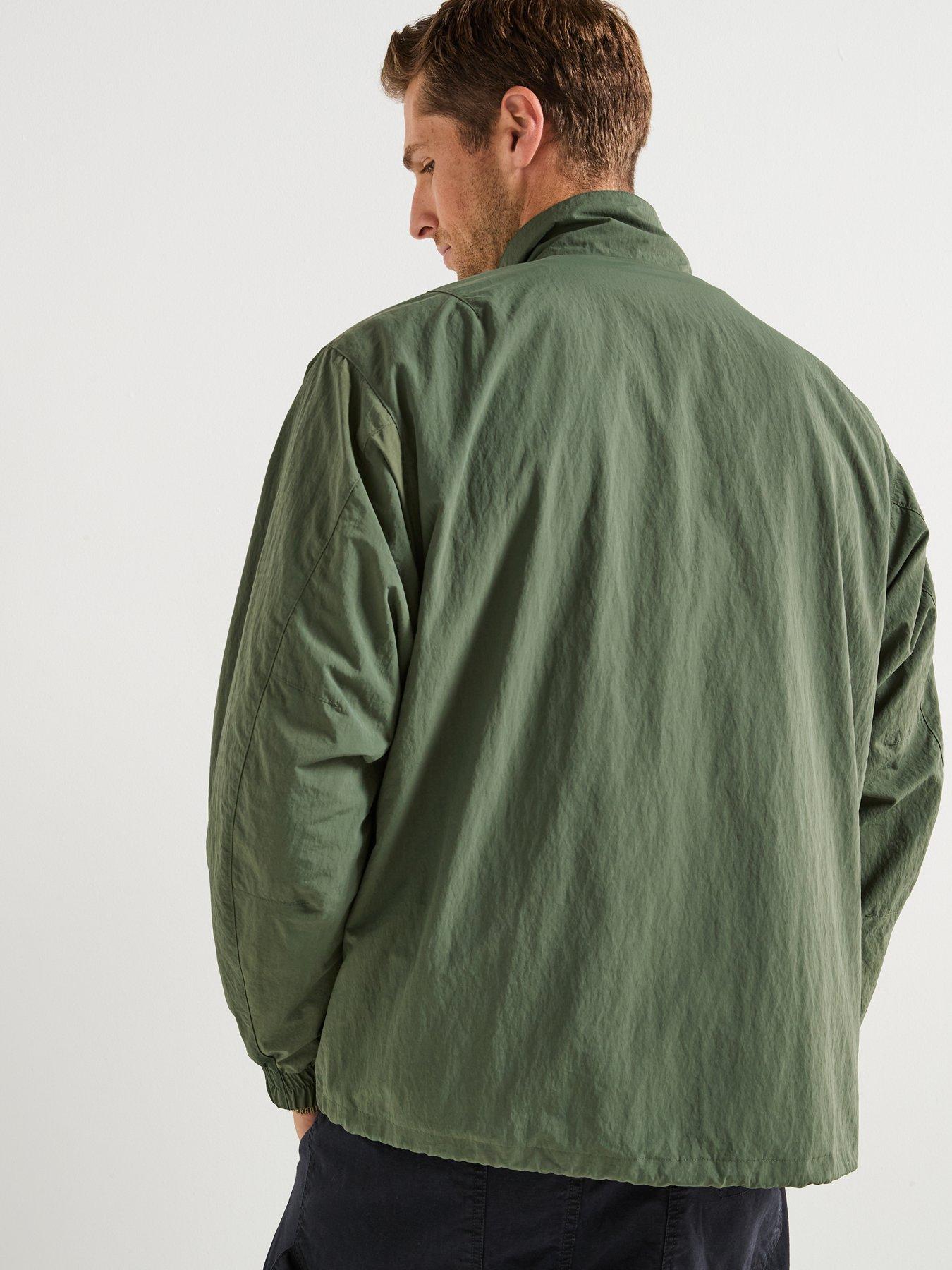 barbour-jig-showerproof-jacket--greenstillFront