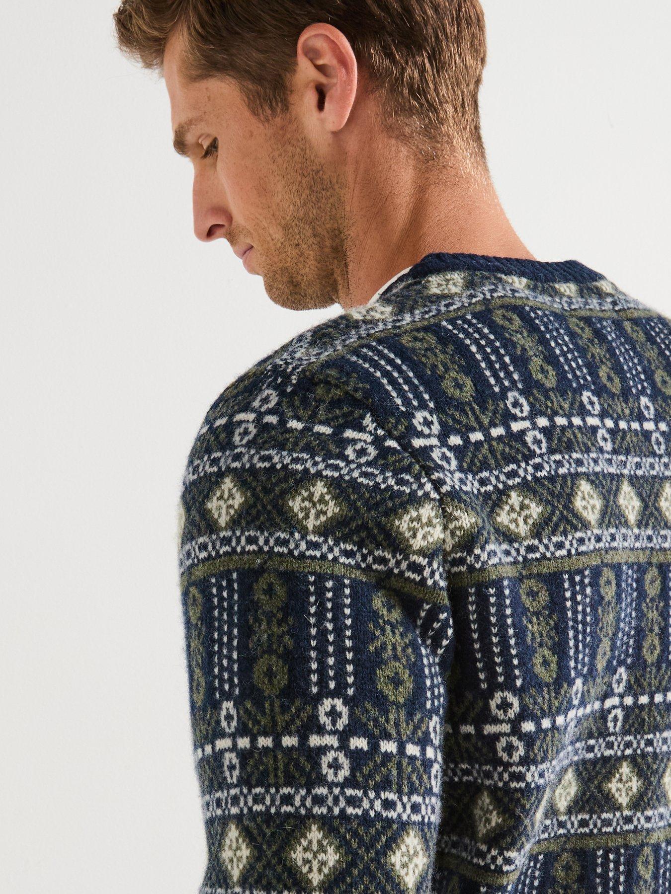 barbour-grangetown-fair-isle-crew-neck-knitted-jumper-navyoutfit