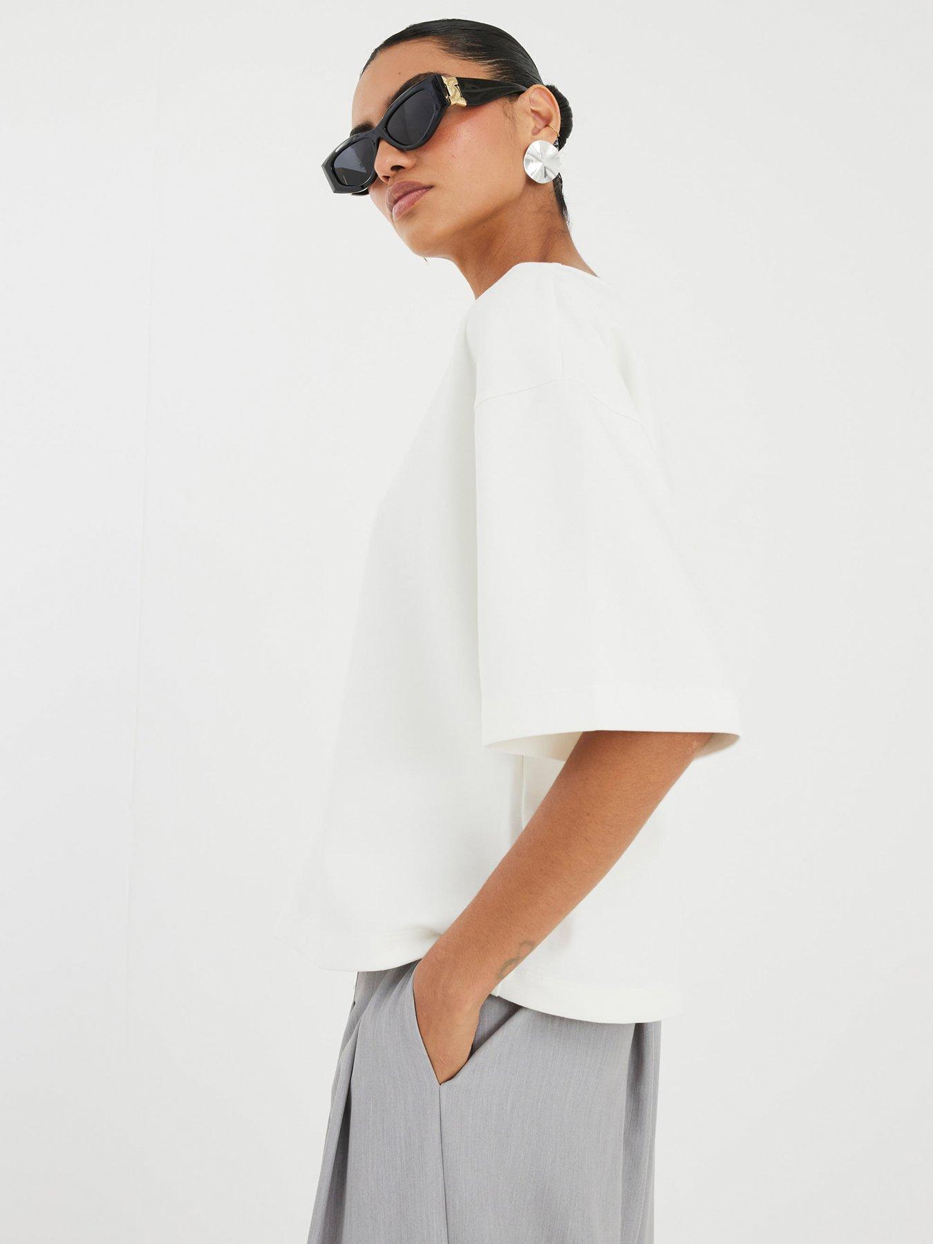 river-island-short-sleeve-v-neck-interlock-t-shirt-whitestillFront