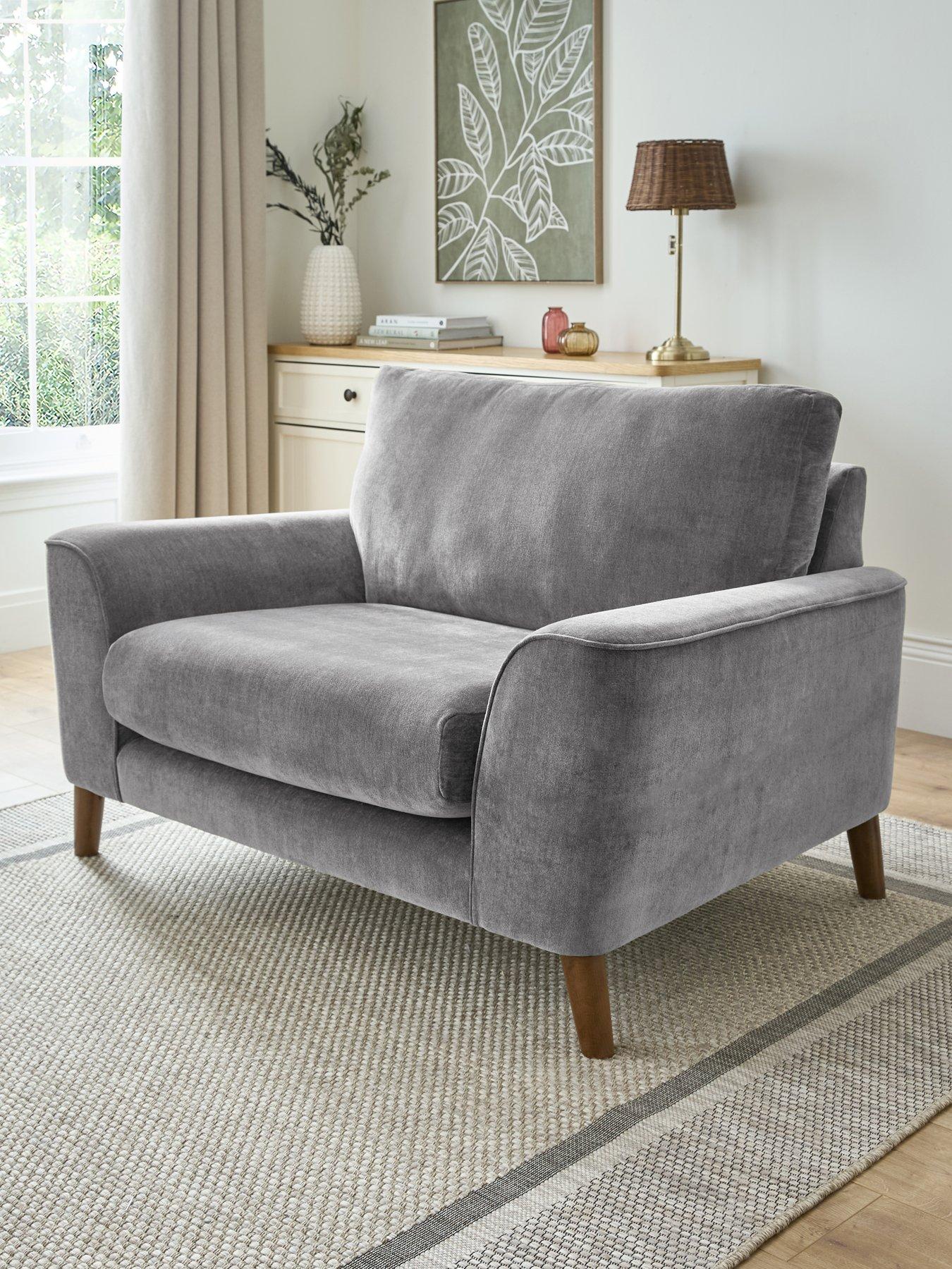 the-very-collection-aiyanna-snuggle-chair