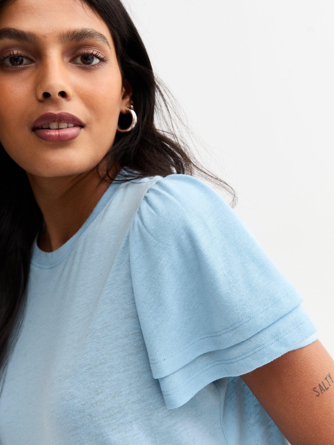 new-look-light-blue-flutter-sleeve-t-shirtoutfit