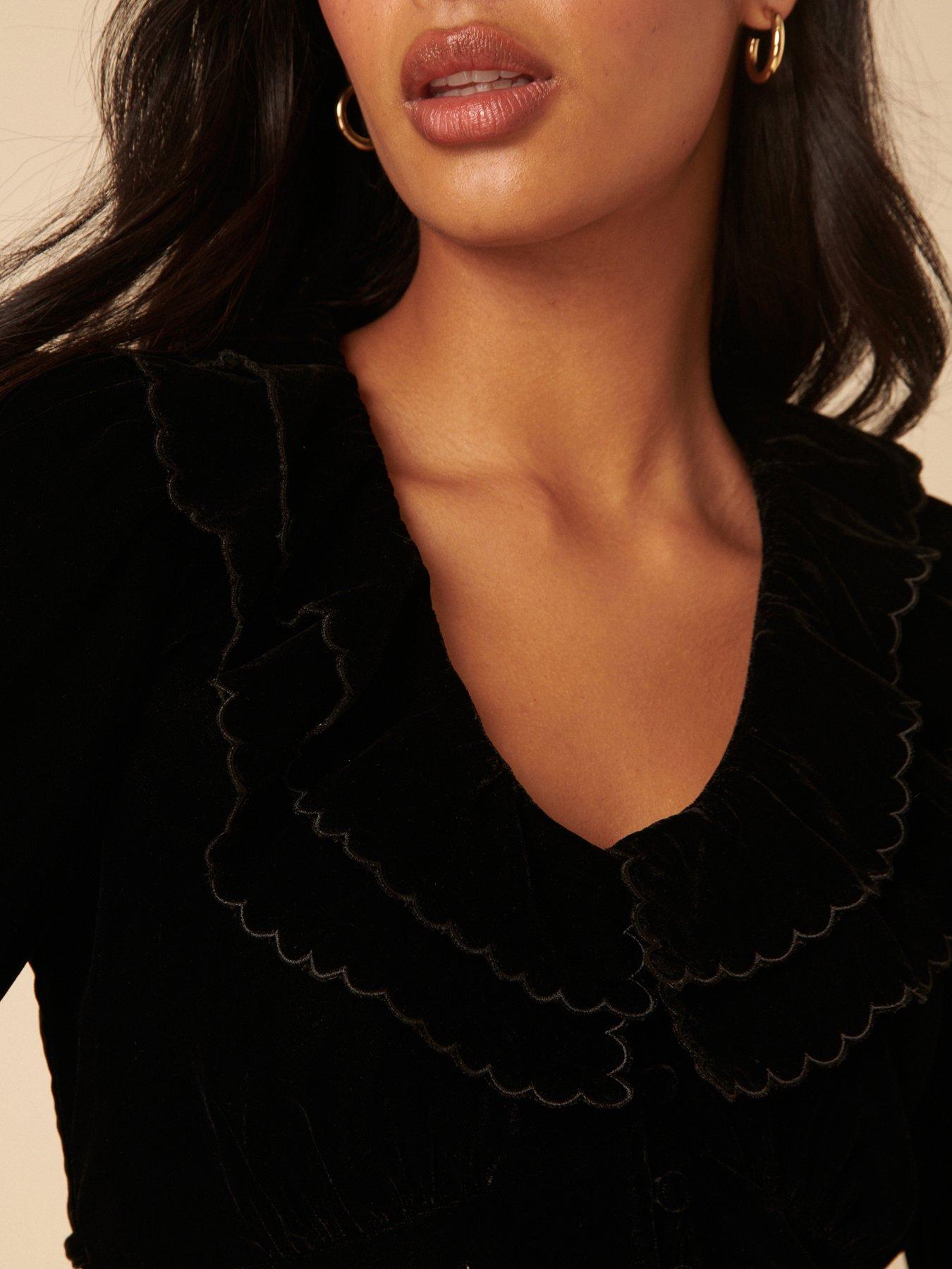 Image 4 of 5 of Nobodys Child Long Sleeve Tommie Velvet Top - Black
