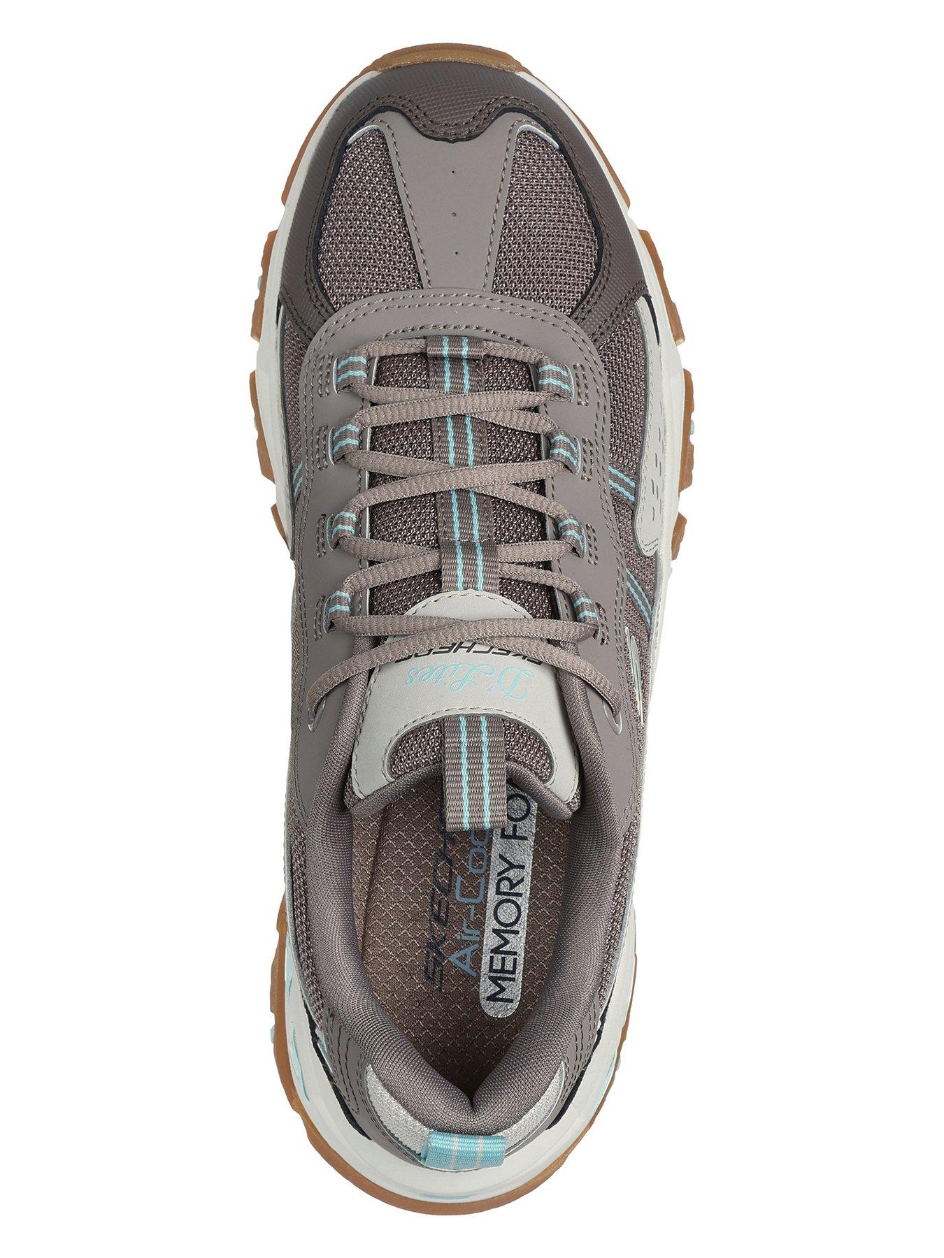 skechers-dlites-hiker-leather-trainer-taupeoutfit