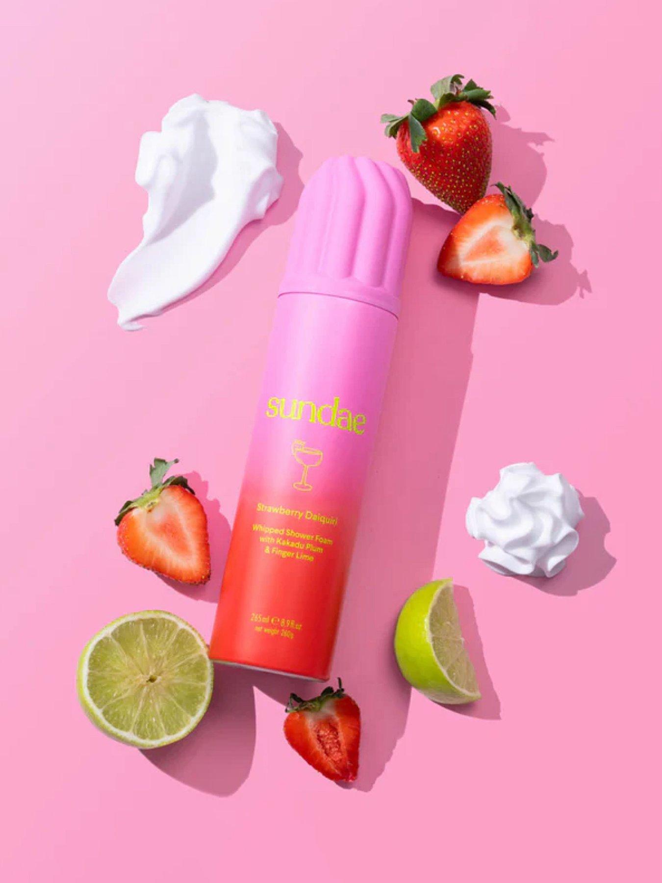 sundae-whipped-shower-foam-strawberry-daiquiri
