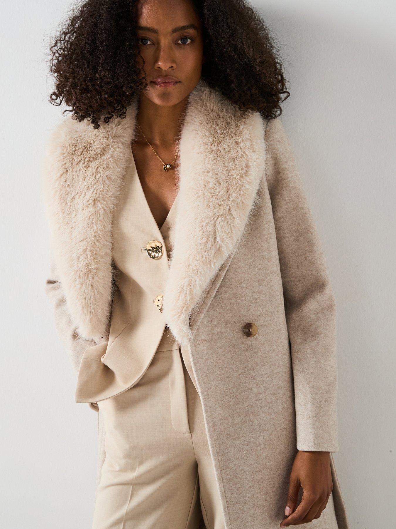 forever-new-monica-fur-collar-wrap-coat-beigeoutfit