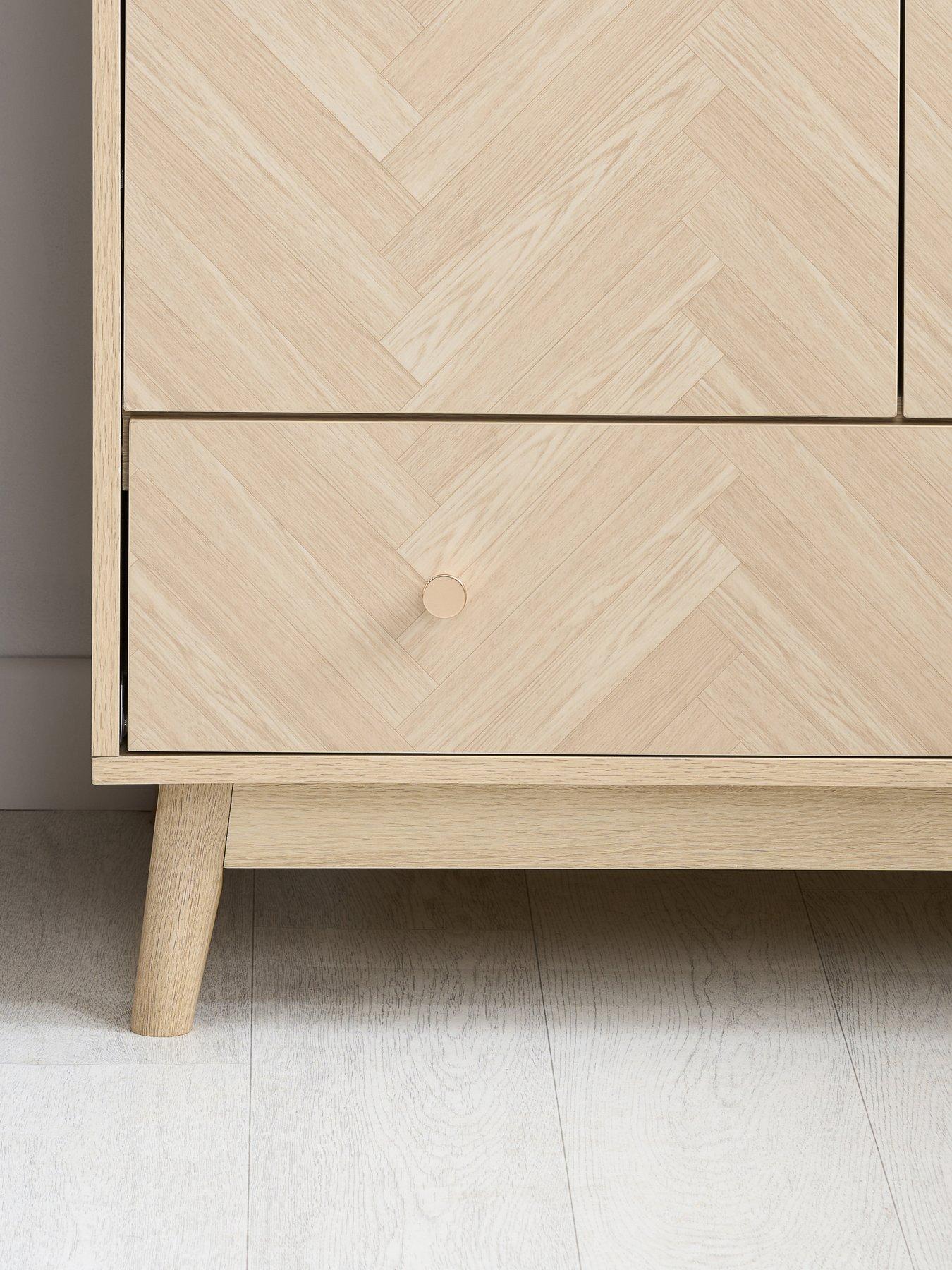 birlea-herringford-2-door-1-drawer-wardrobedetail