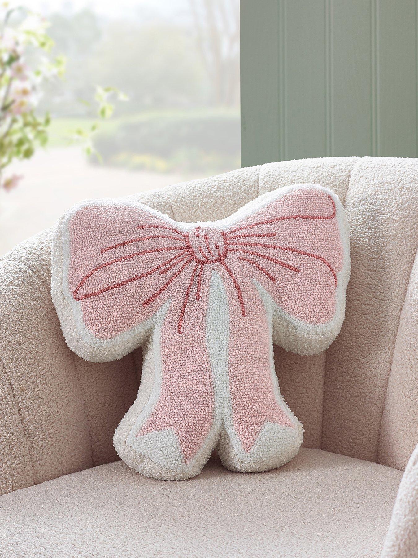 Catherine Lansfield Bow 3d Cushion