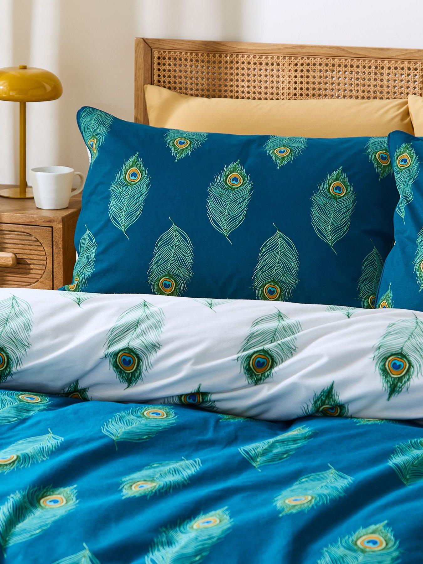 their-nibs-peacock-feather-100-cotton-reversible-duvet-set-teal-greenoutfit