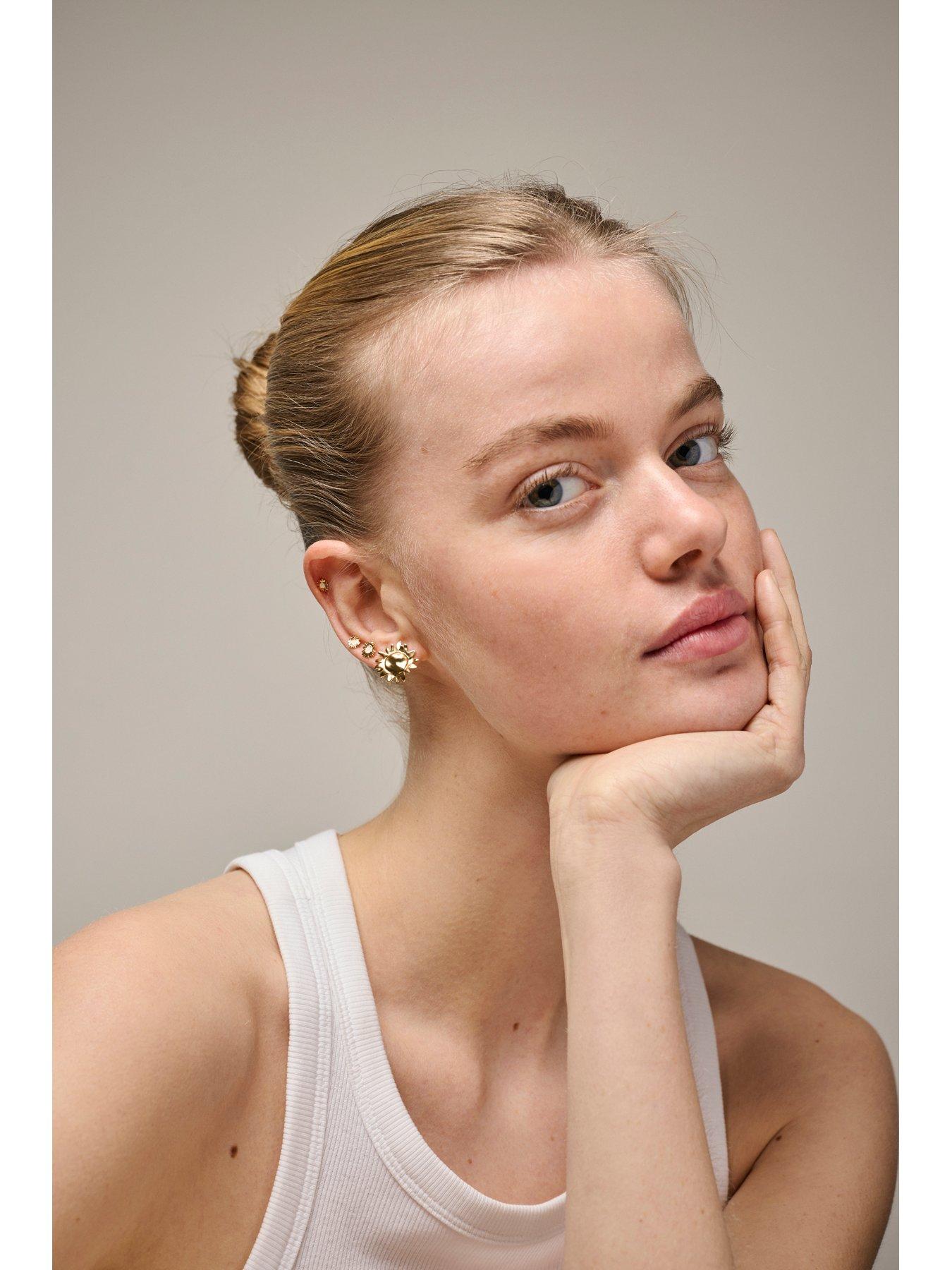 enamel-copenhagen-sunshine-field-large-studs-18ct-gold-plated-925-sterling-silverback