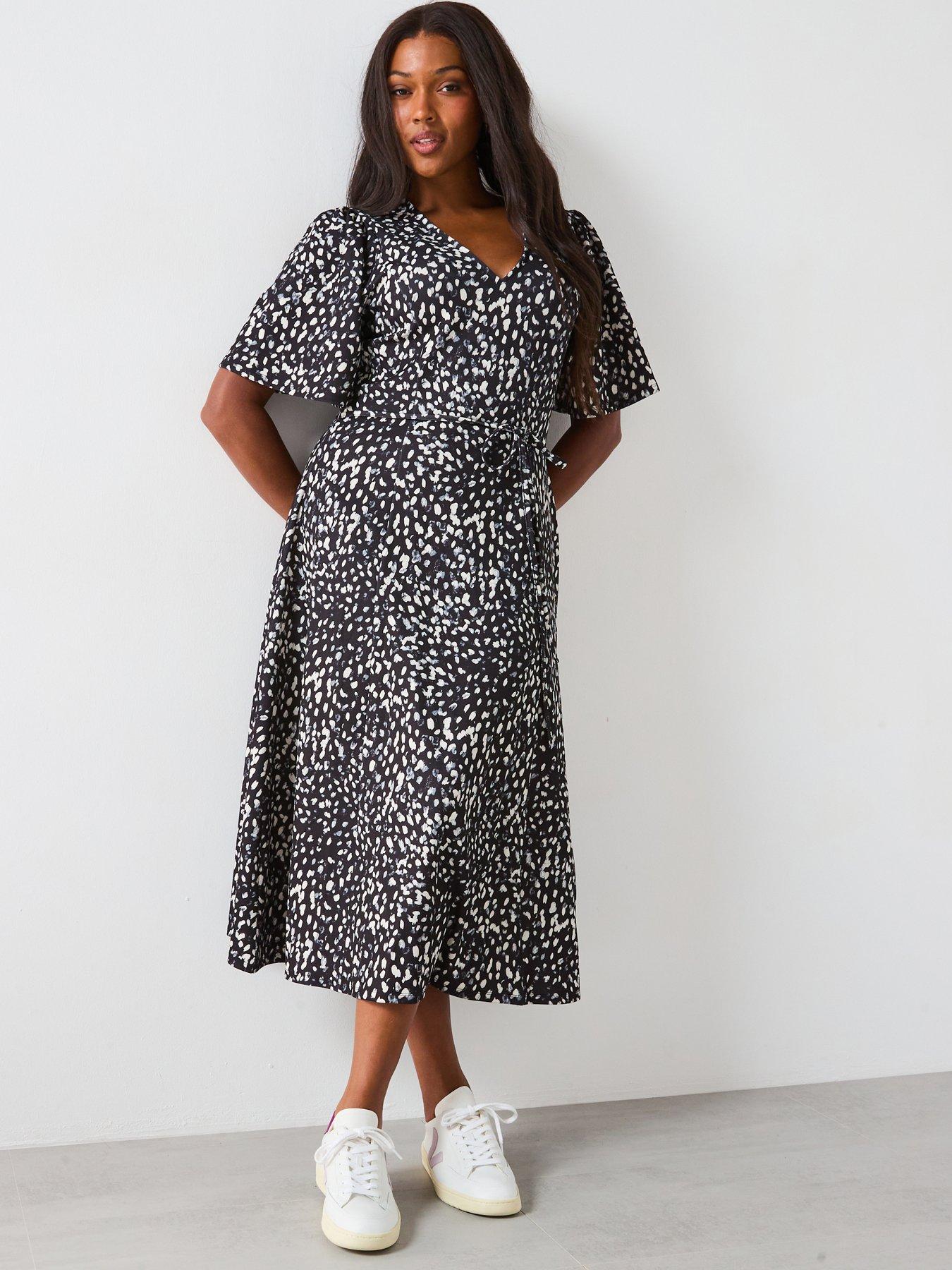 V by Very Curve V Neck Printed Dress - Multi
