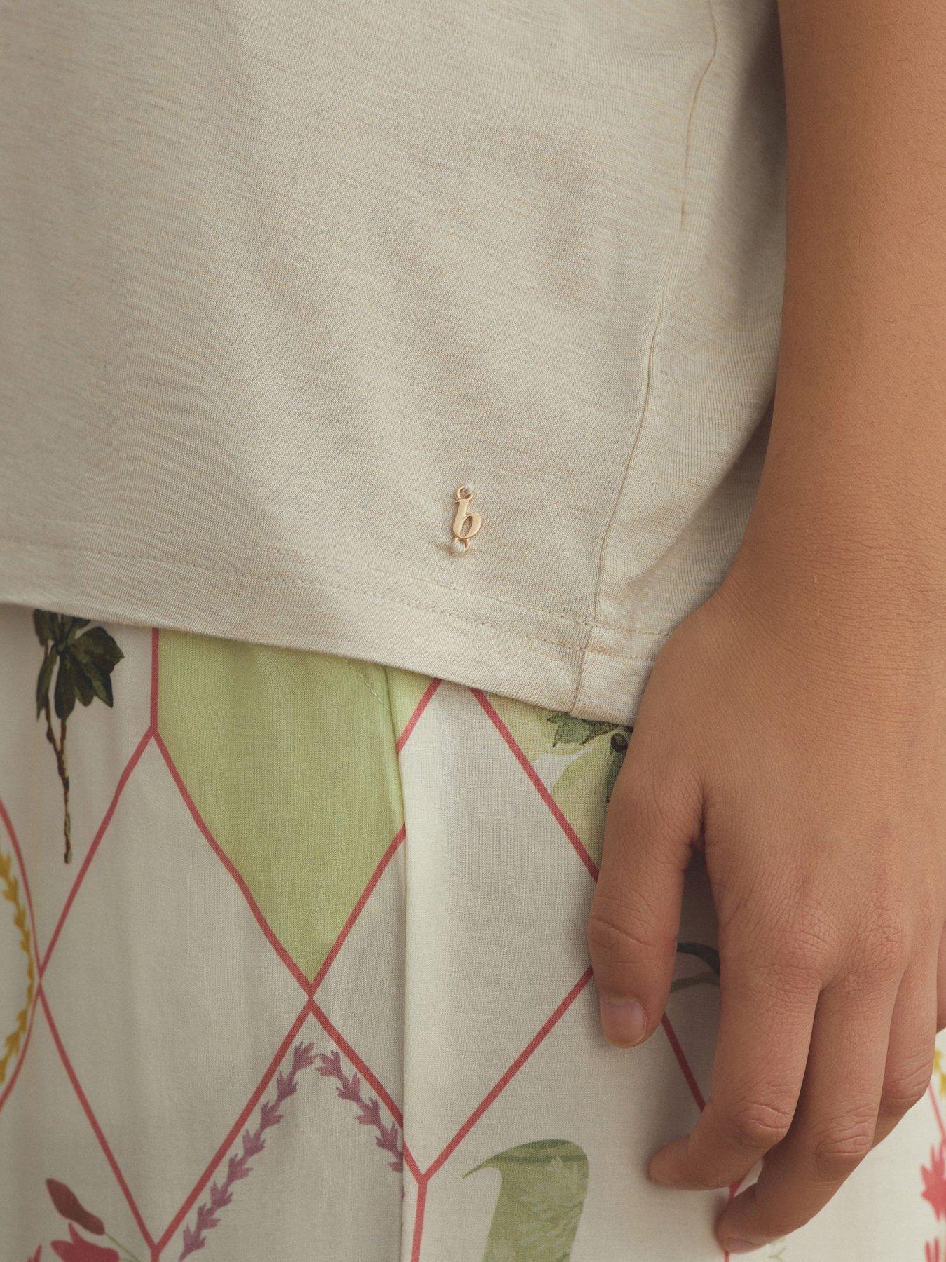 b-by-ted-baker-wall-tee-and-wide-leg-pyjama-set-creamdetail