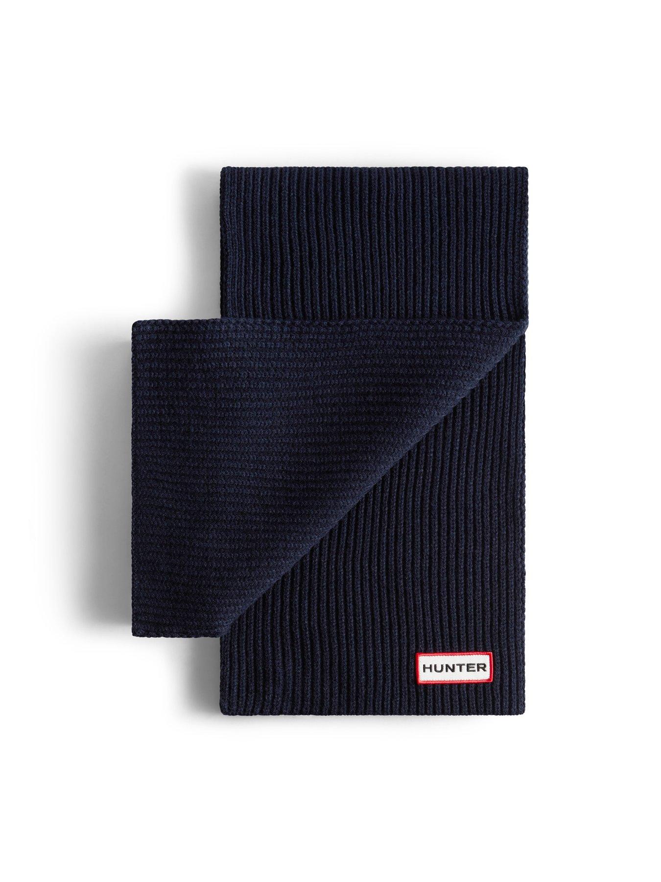 hunter-unisex-jura-cuff-beaniescarf-box-set-navyoutfit