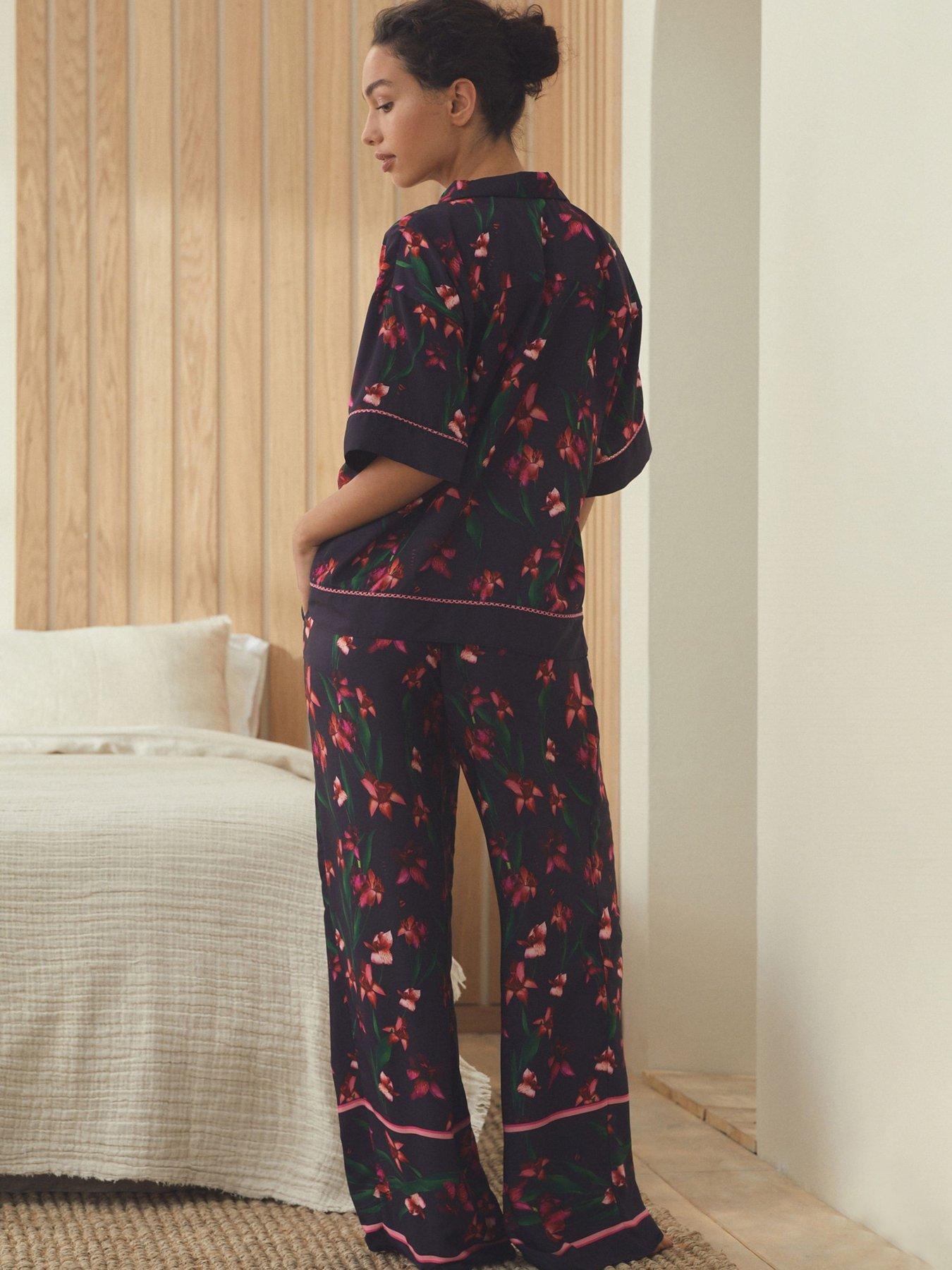 Image 2 of 6 of B By Ted Baker Floral Satin Pyjama Set - Navy