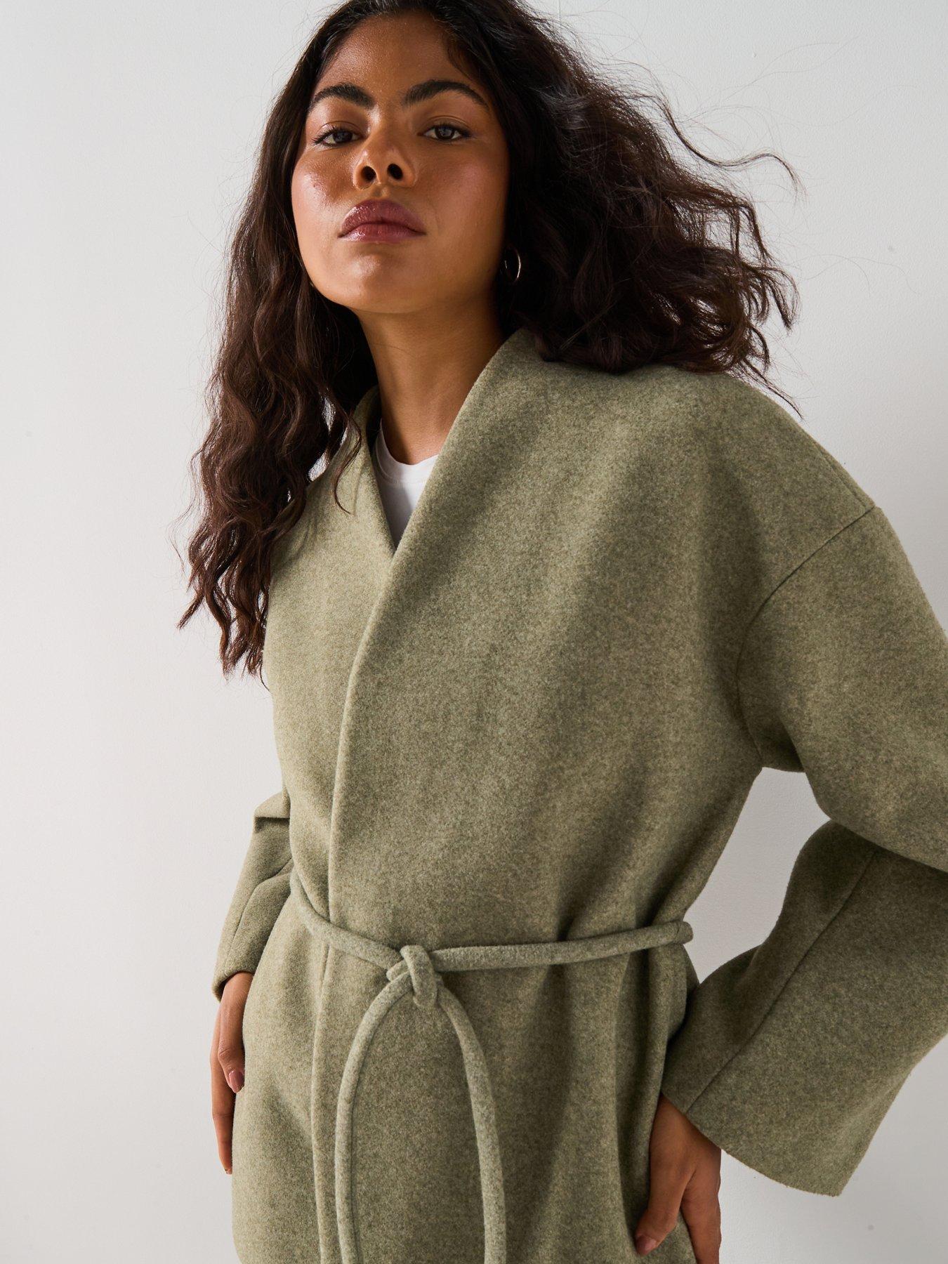Image 4 of 5 of AWARE Sijina Long Sleeve V-neck Short Jacket - Green