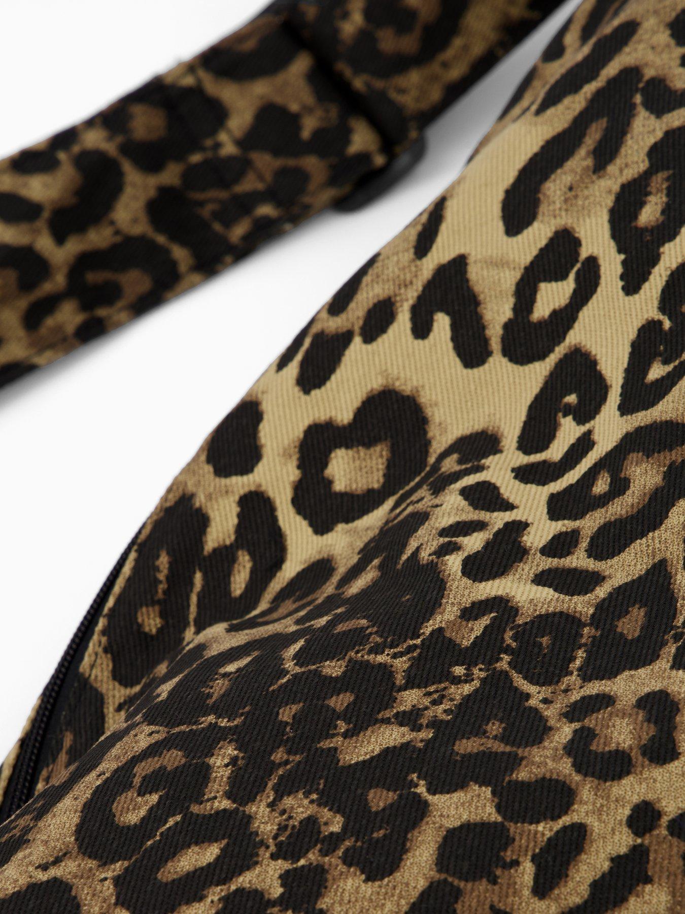 pieces-pcamanda-fabric-leopard-xl-bumbag-multioutfit
