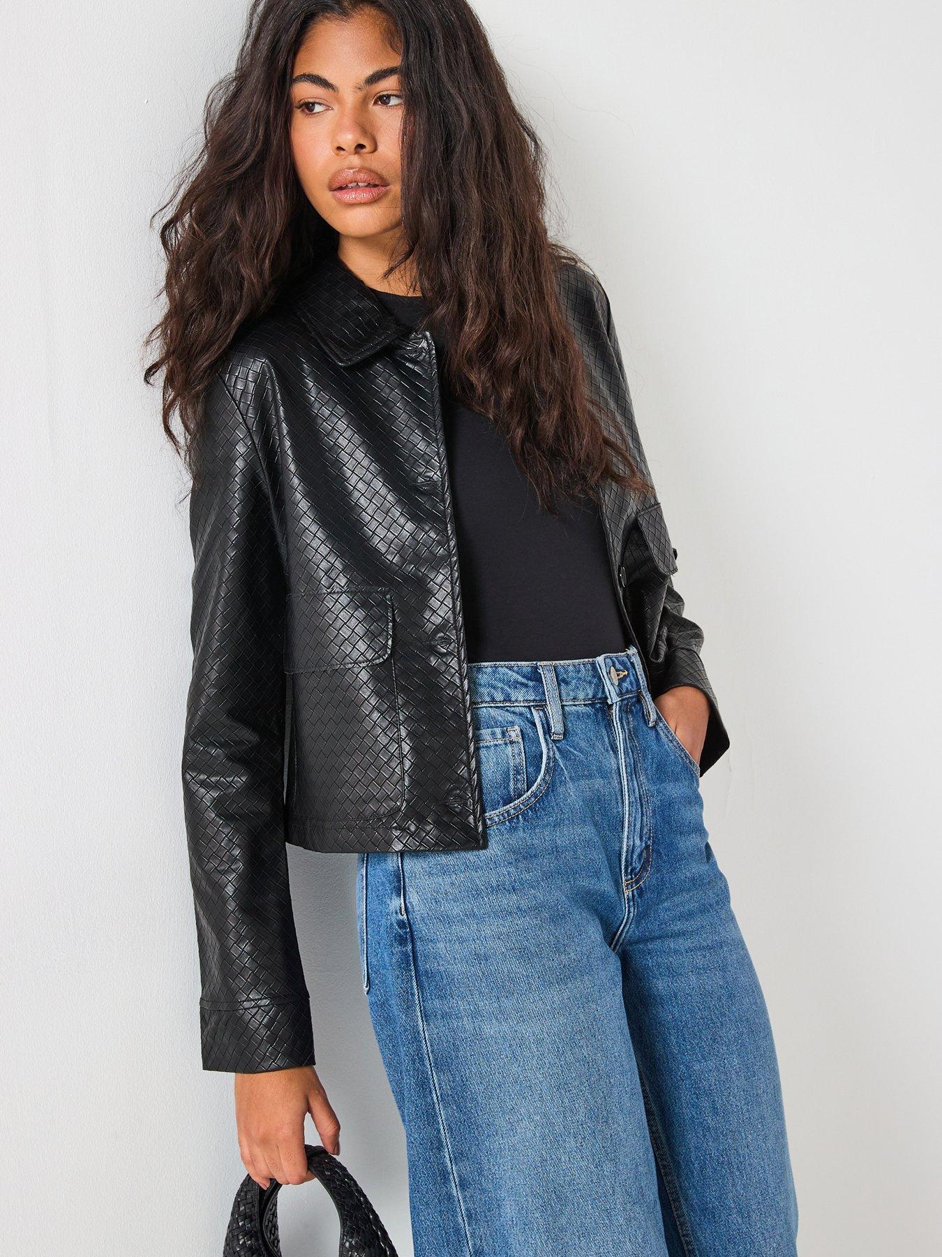 vero-moda-bellis-long-sleeve-short-collar-coated-jacket-blackfront