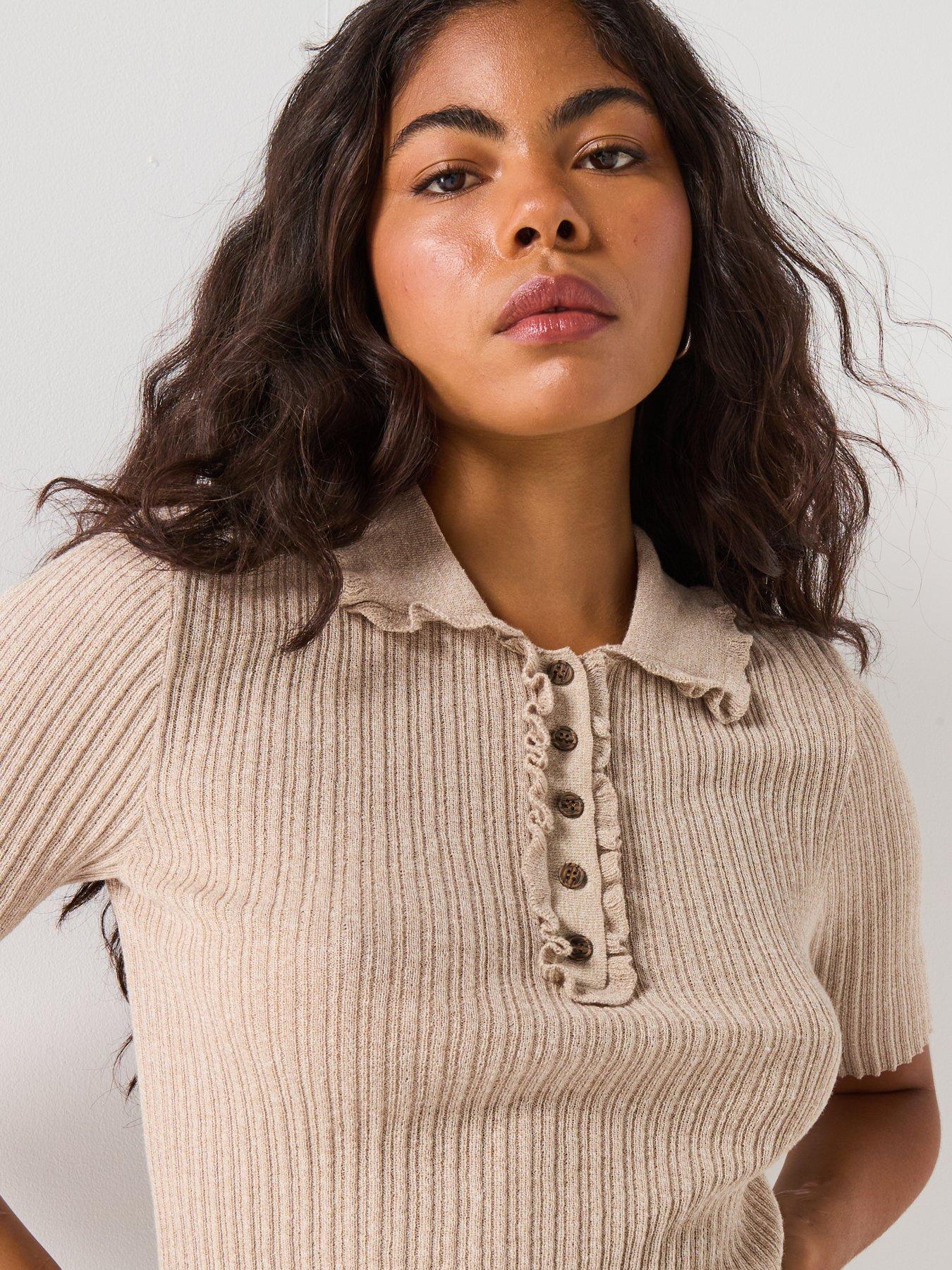 aware-shirli-short-sleeve-knit-polo-top-beigeoutfit
