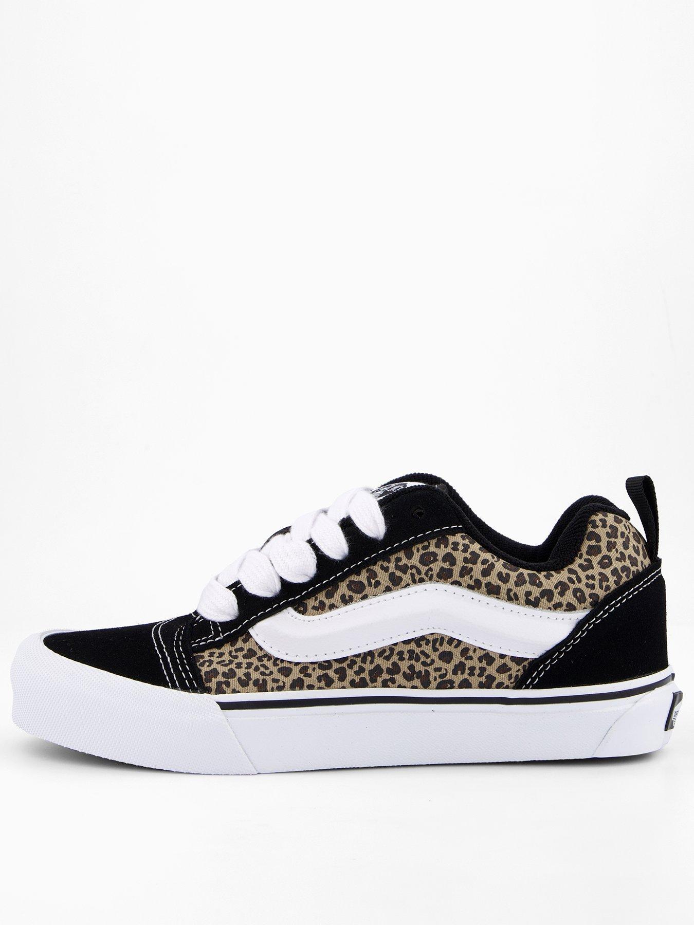 vans-junior-girls-knu-skool-blackleopardfront