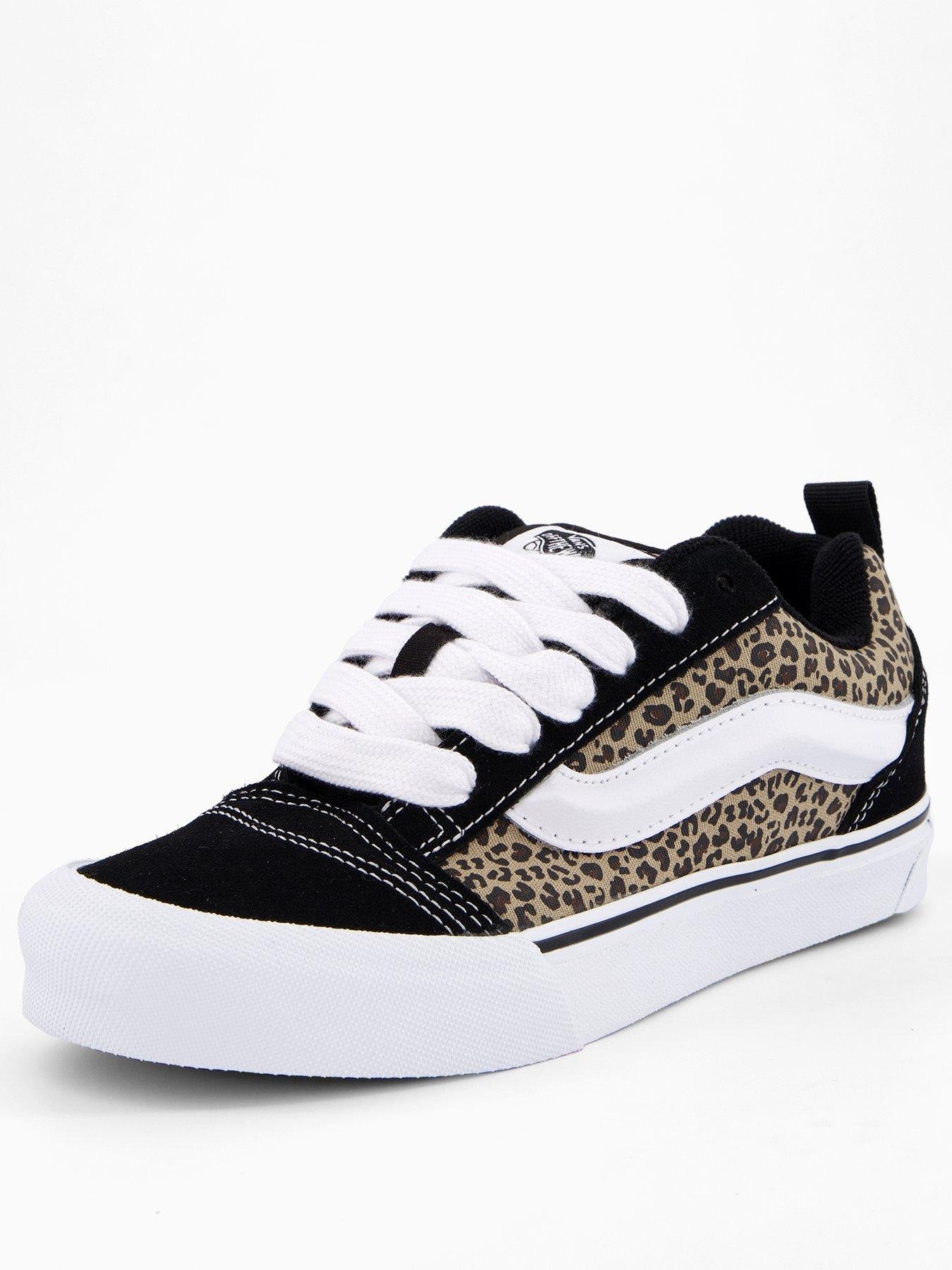 vans-junior-girls-knu-skool-blackleopardstillFront