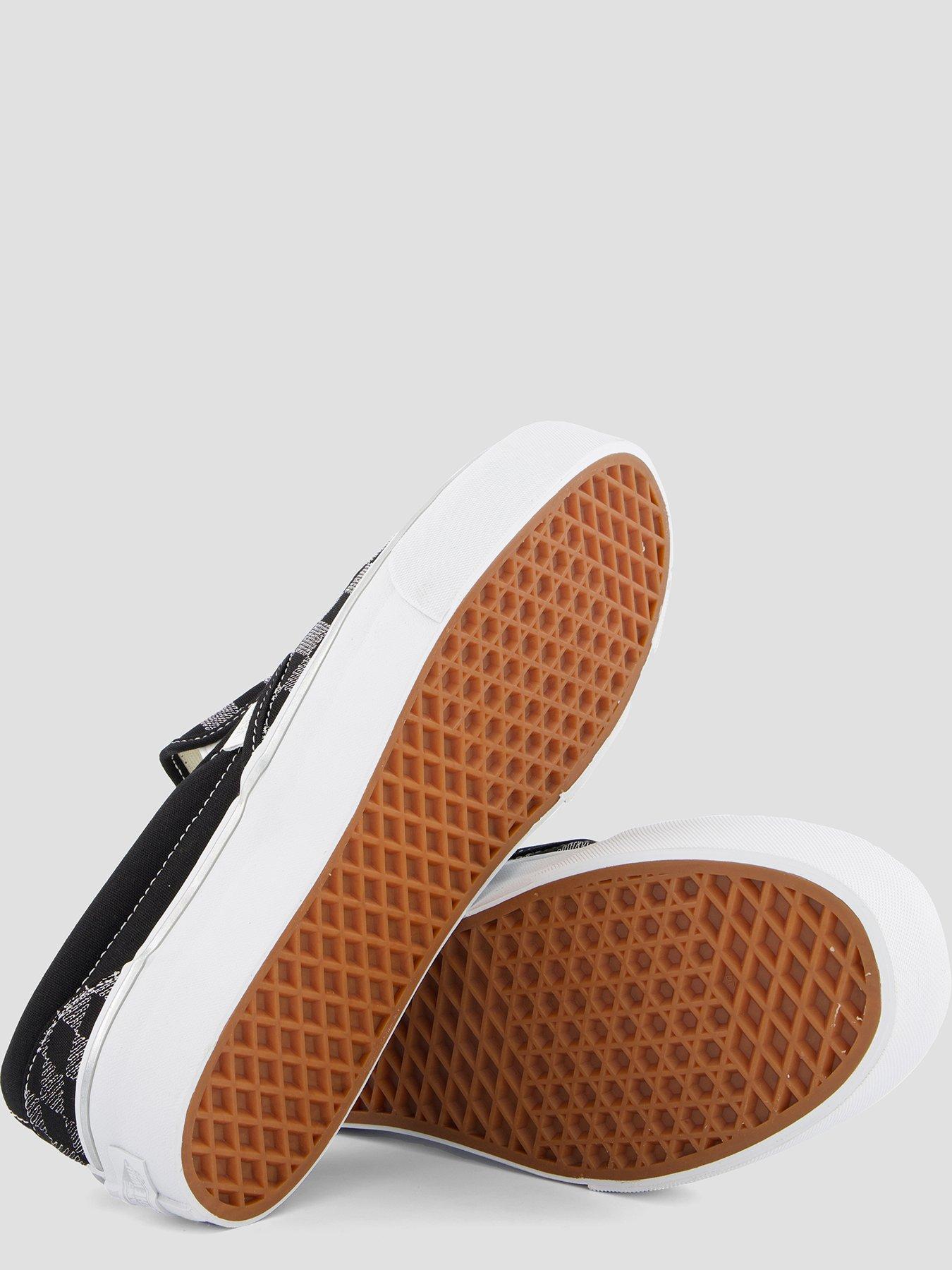 vans-unisex-classic-slip-on-platform-metallic-checkerboard-blackdetail