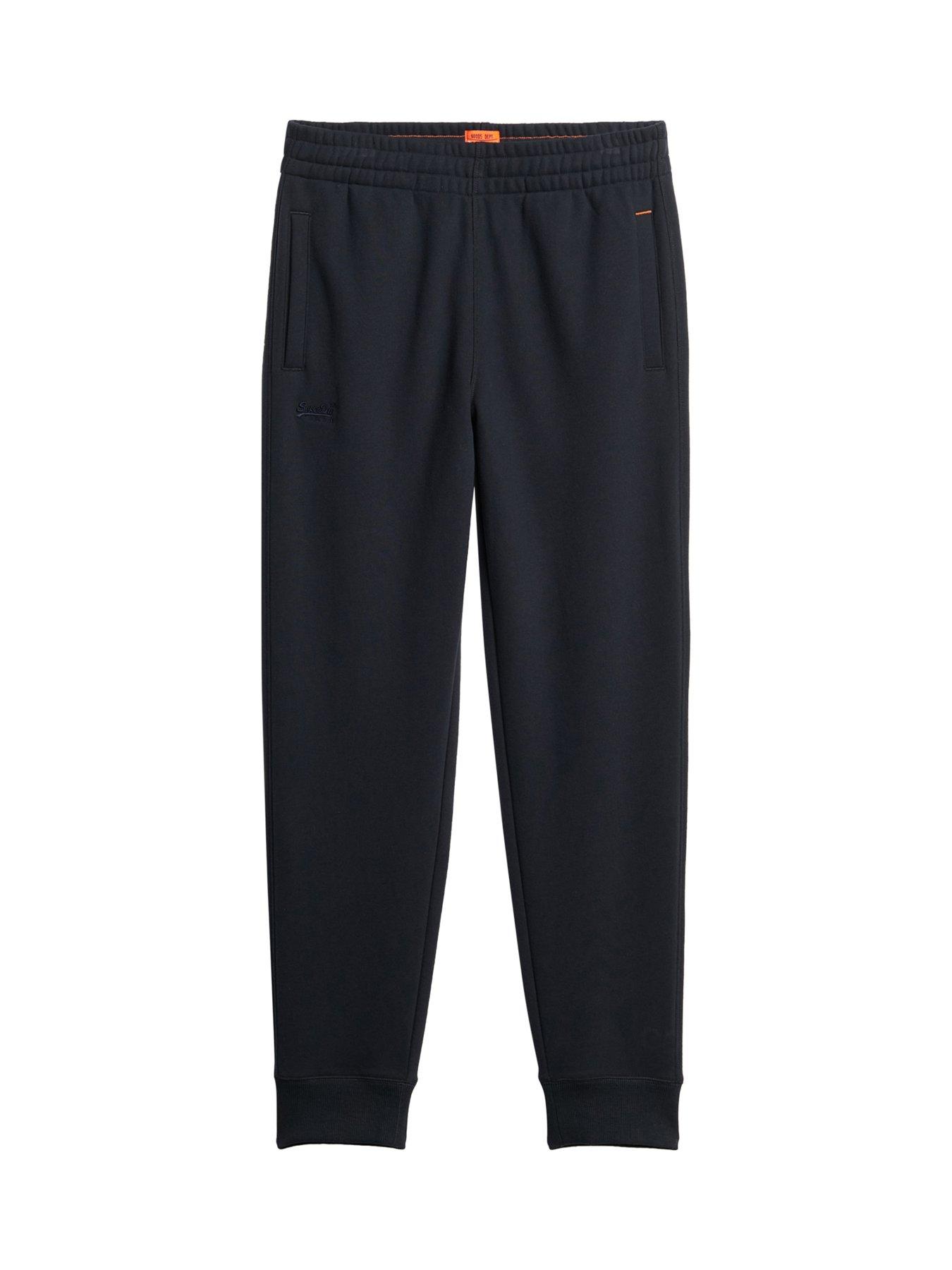 superdry-essential-logo-joggers-navyoutfit