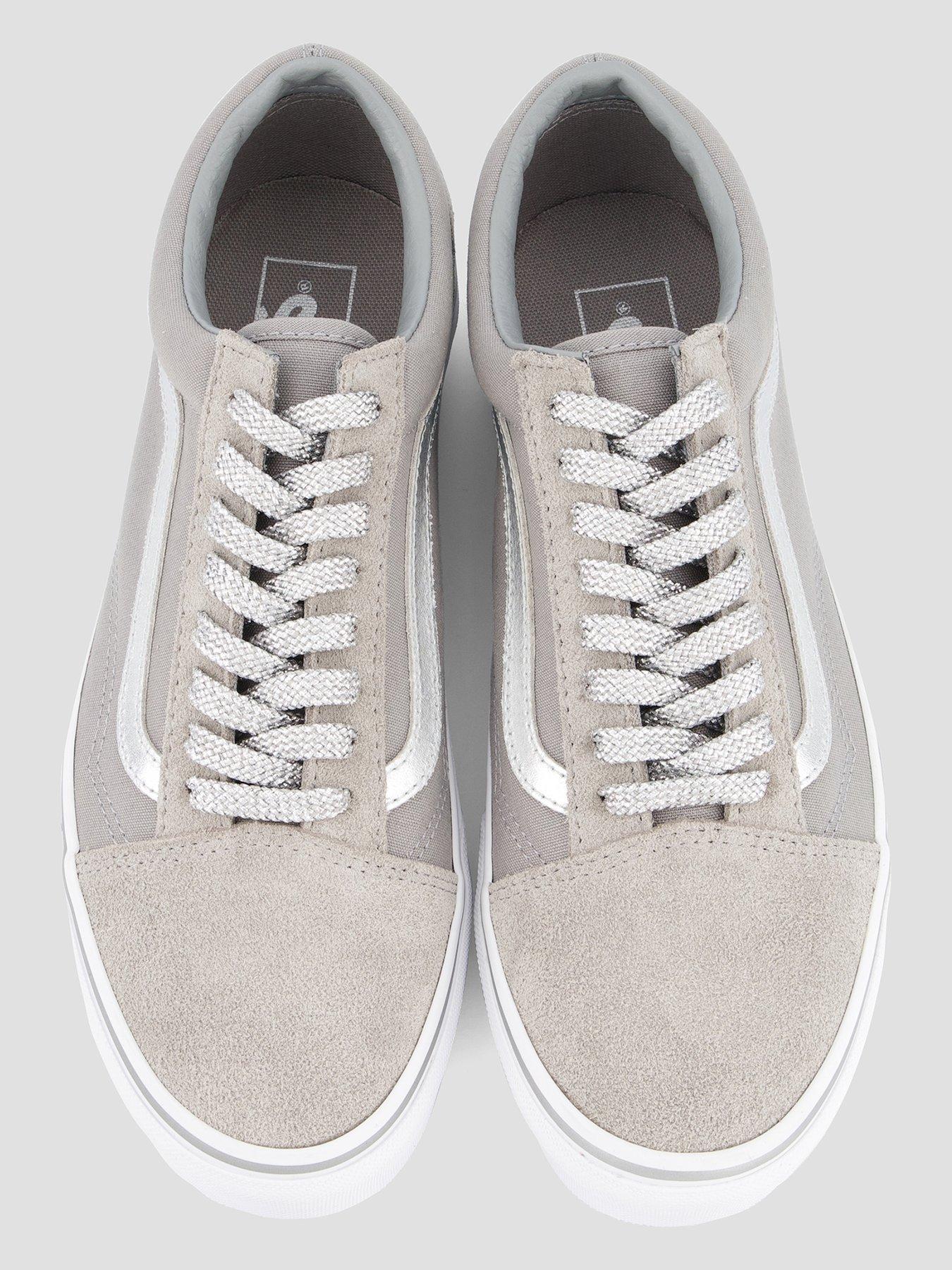 vans-unisex-old-skool-metallic-pop-greyoutfit