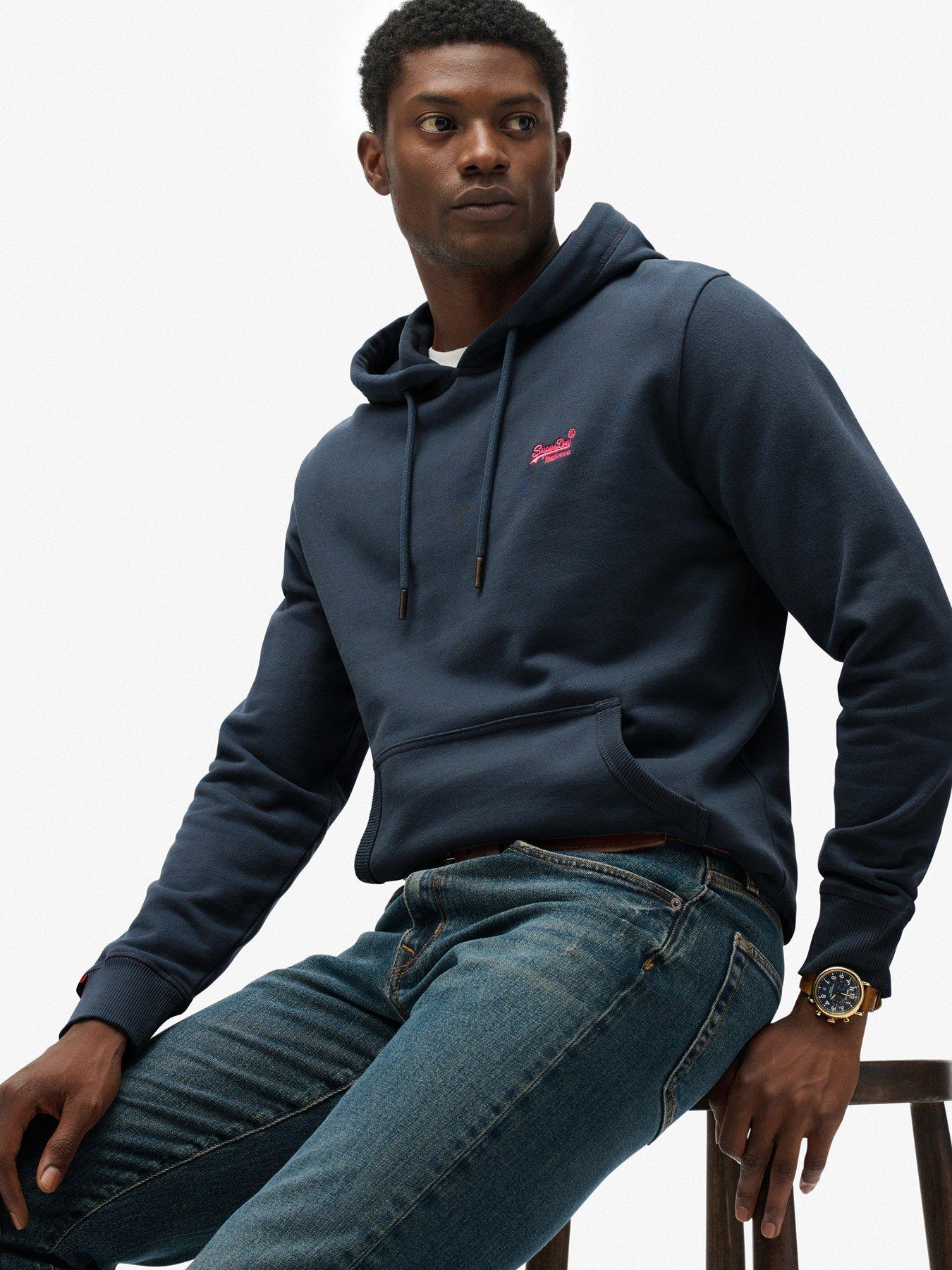 superdry-essential-logo-hoodie-blueoutfit