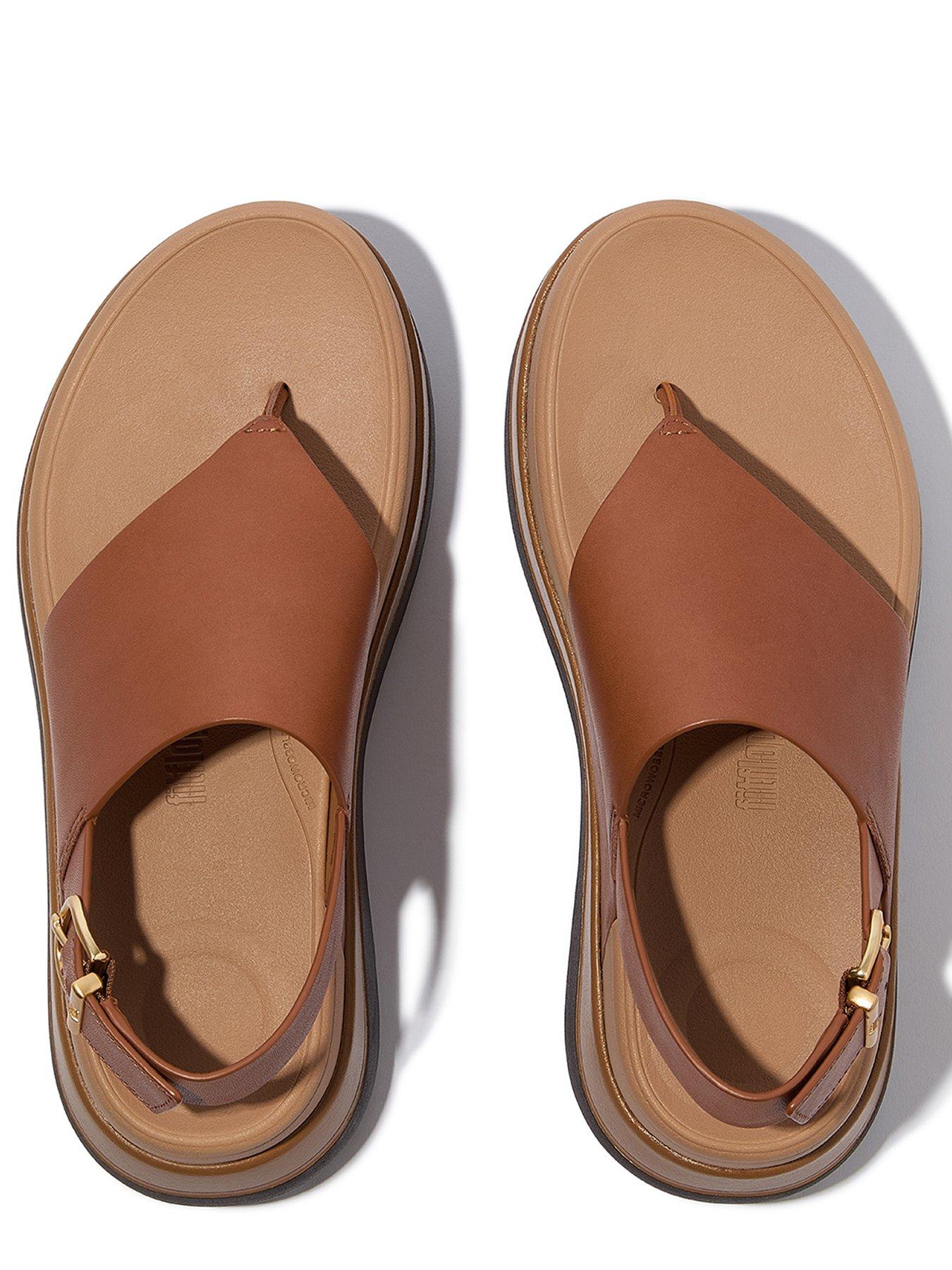 fitflop-f-mode-stack-leather-back-strap-toe-post-sandal-deep-tanoutfit
