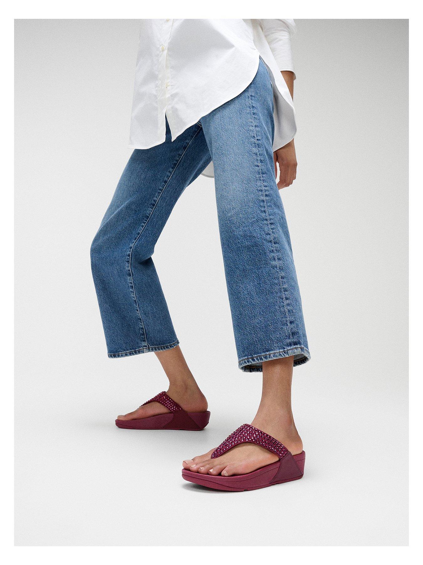 fitflop-lulu-maxi-crystal-toe-post-sandal-rubydetail