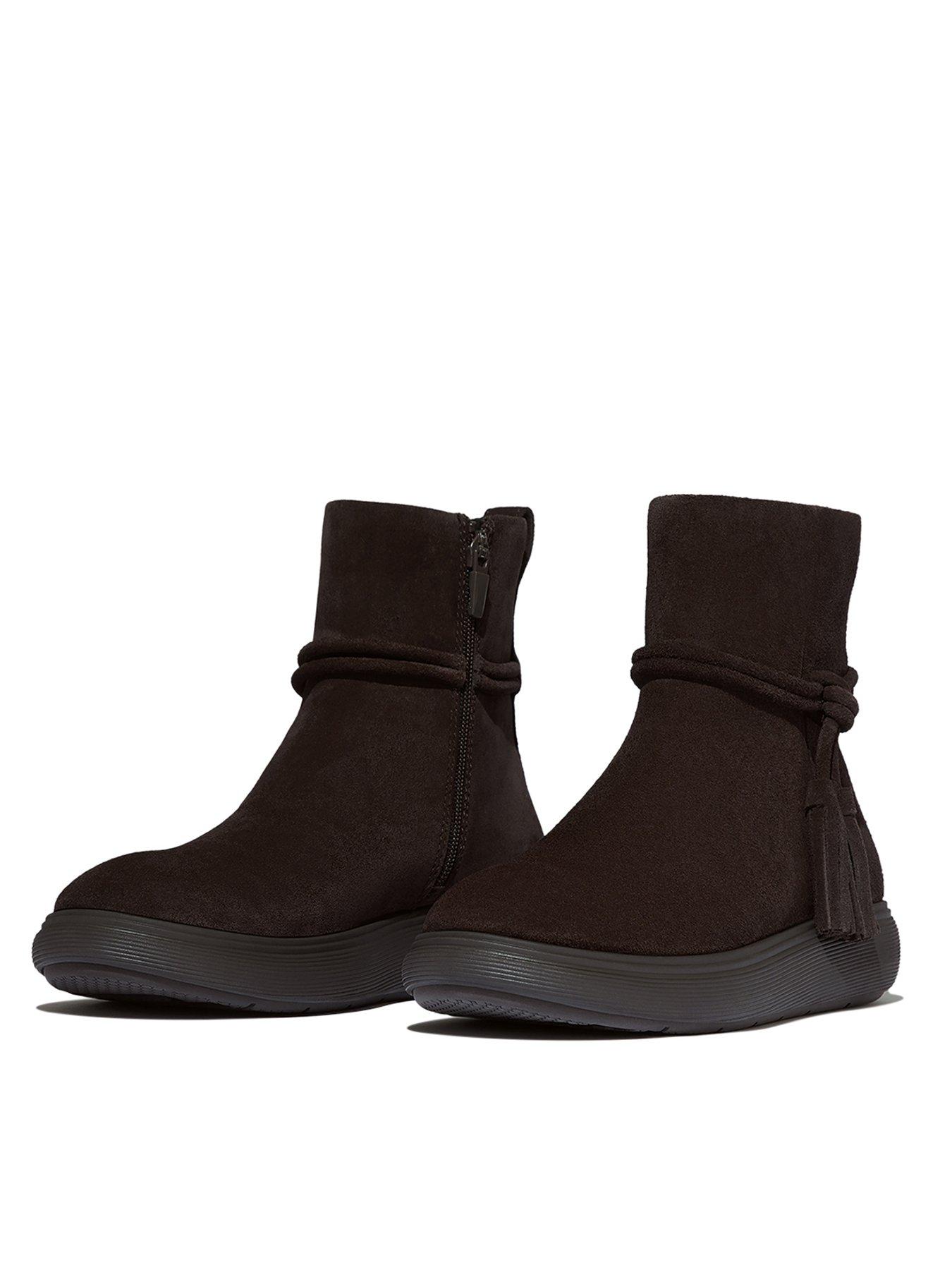 fitflop-iq-comff-tassel-suede-short-boots-brownoutfit