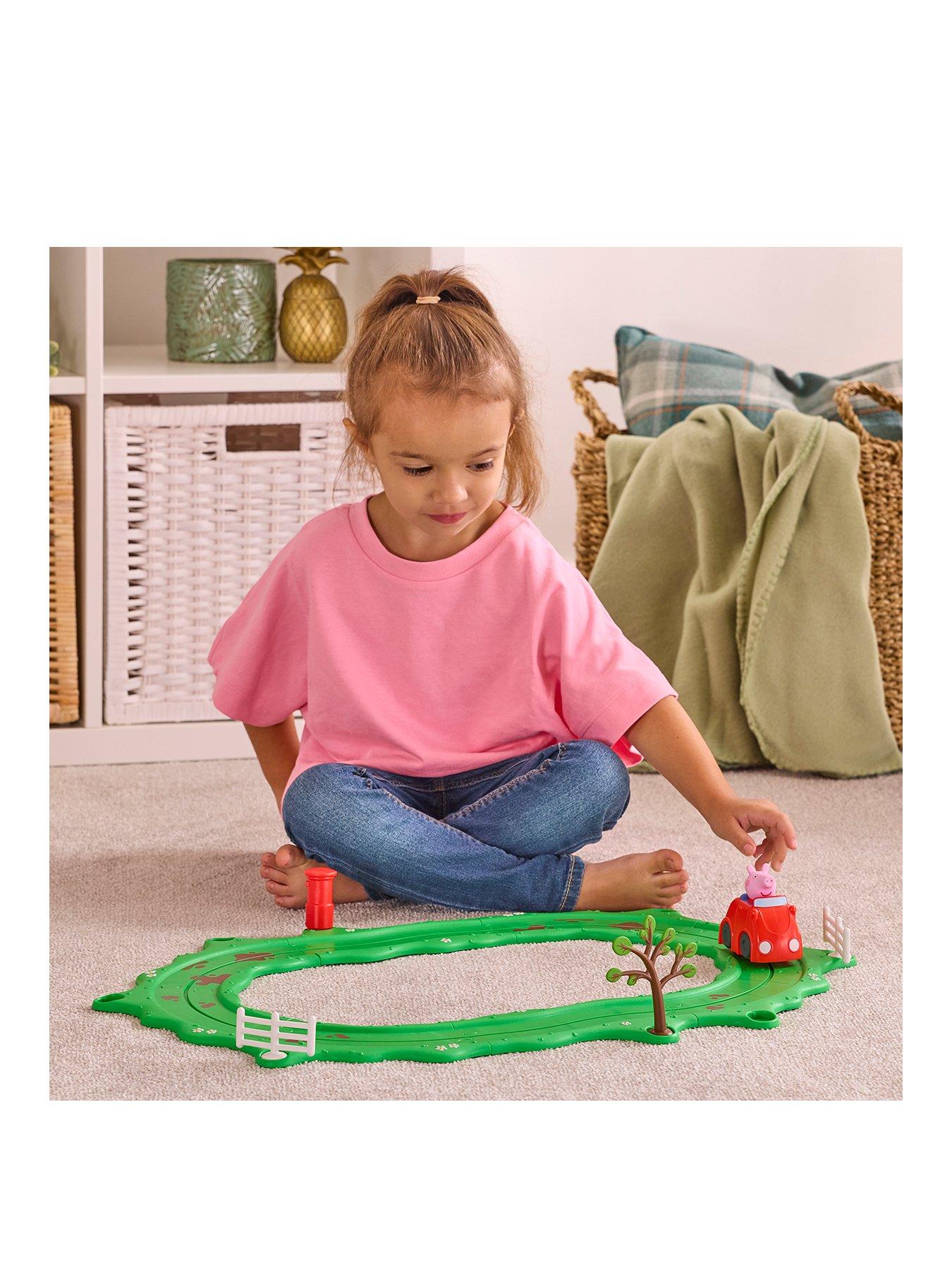 peppa-pig-whizz-around-peppa-little-red-car-set
