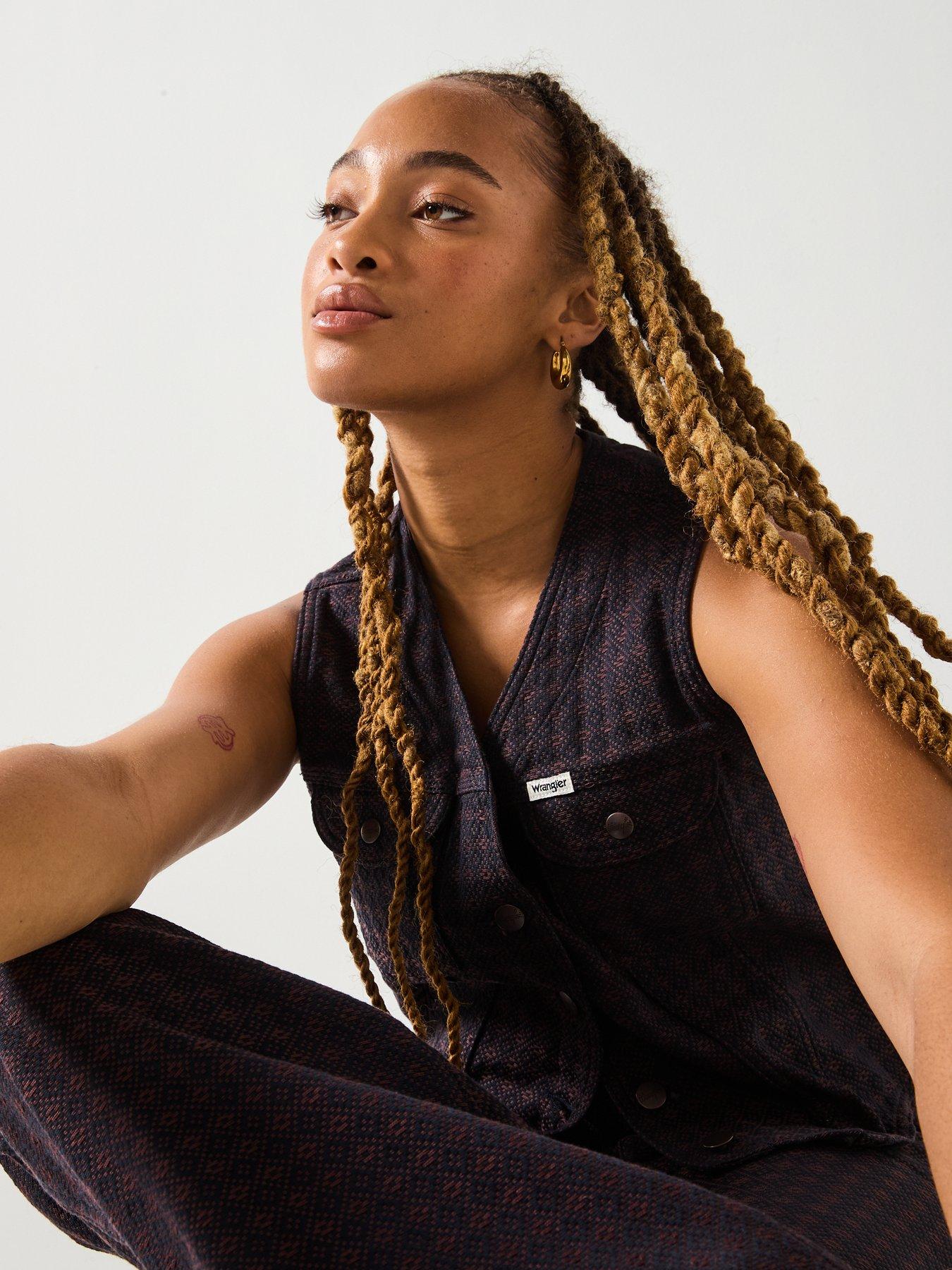 wrangler-denim-waist-coat-mahoganydetail