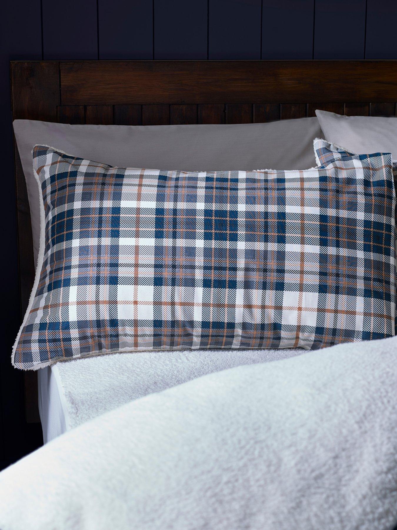 Image 3 of 5 of Catherine Lansfield Cosy Sherpa Check Duvet Set - Blue