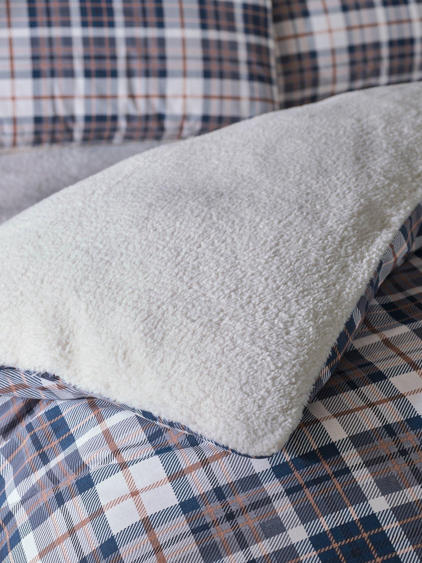 Image 4 of 5 of Catherine Lansfield Cosy Sherpa Check Duvet Set - Blue