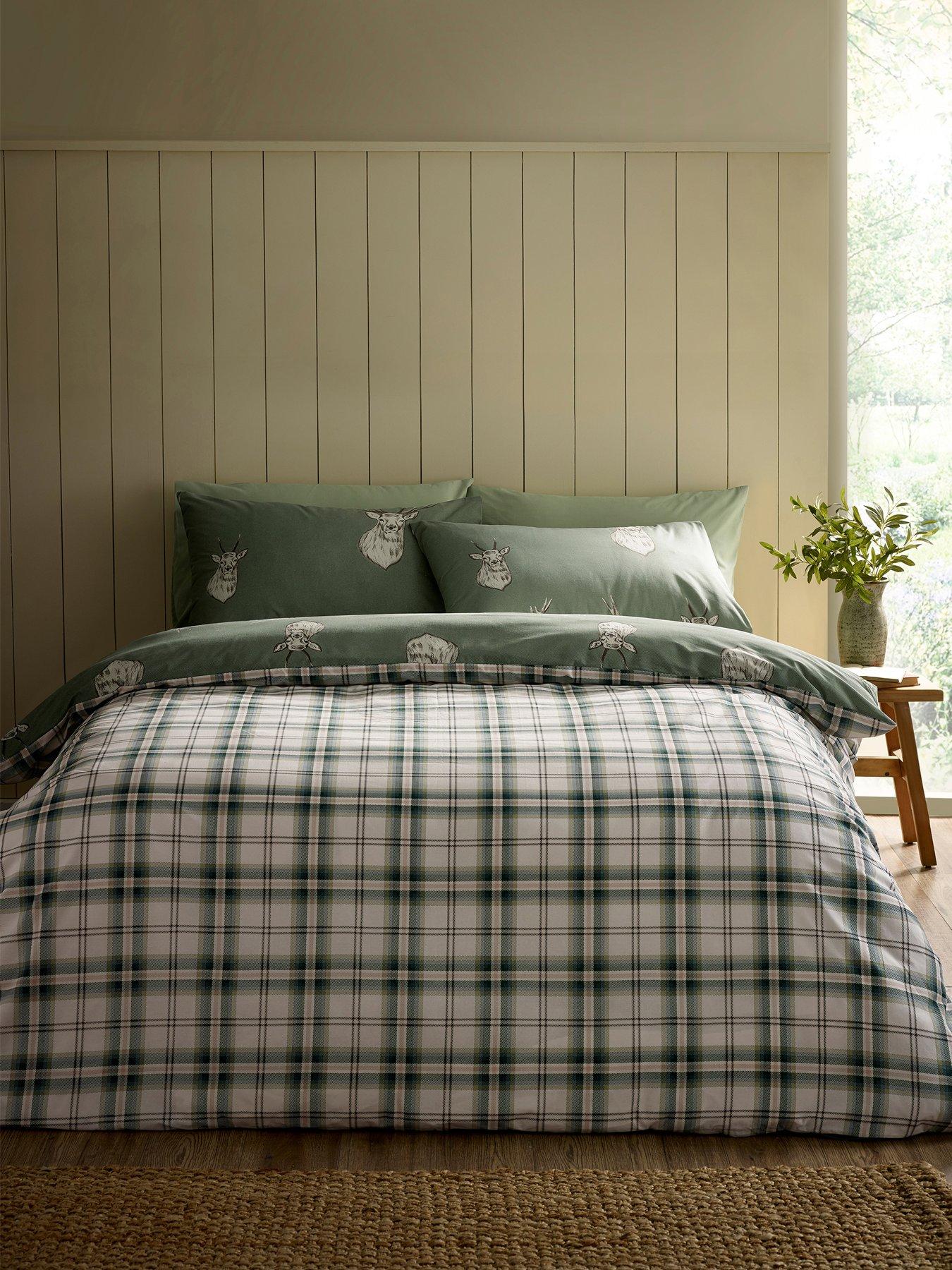 Image 4 of 6 of Catherine Lansfield Stag Duvet Set